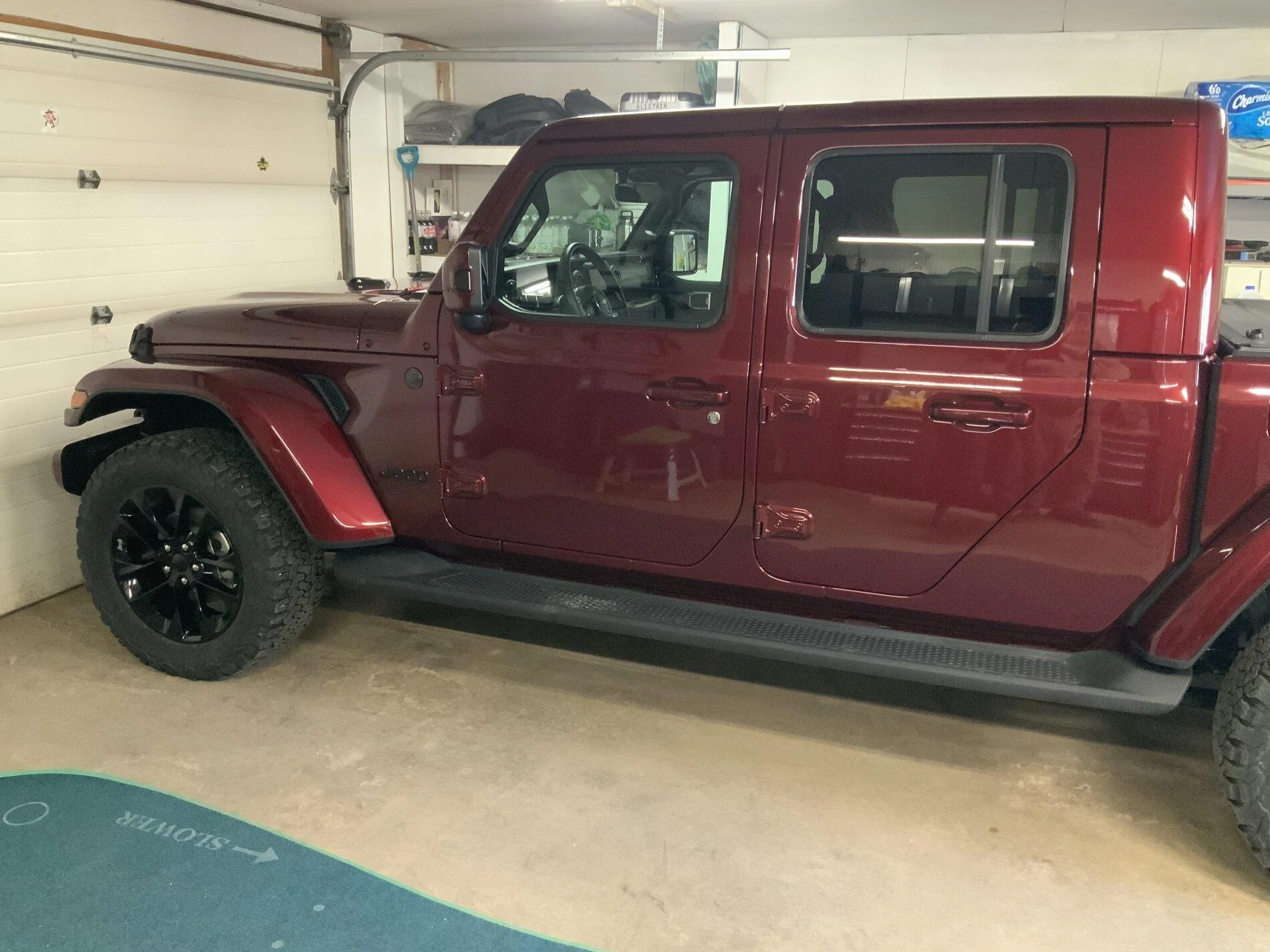 Jeep Gladiator Snazzberry Gladiator JT club 9EE13EE5-FC3E-492F-B4DB-55A076EA94FE