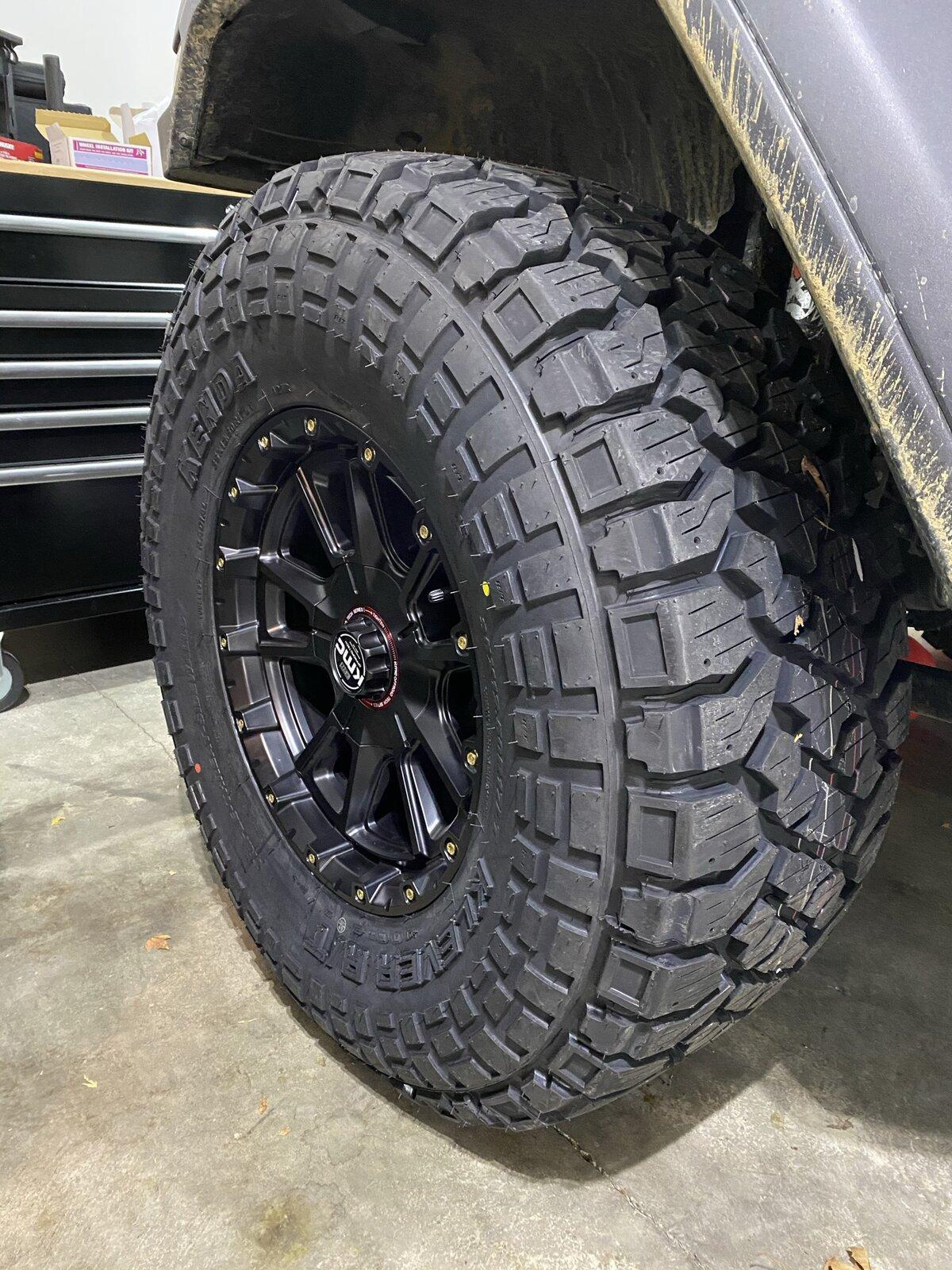 Jeep Gladiator Wheels?! Wheels?! Wheels?! 0D4D1602-157B-466C-AA6A-A3EB01C06BC6