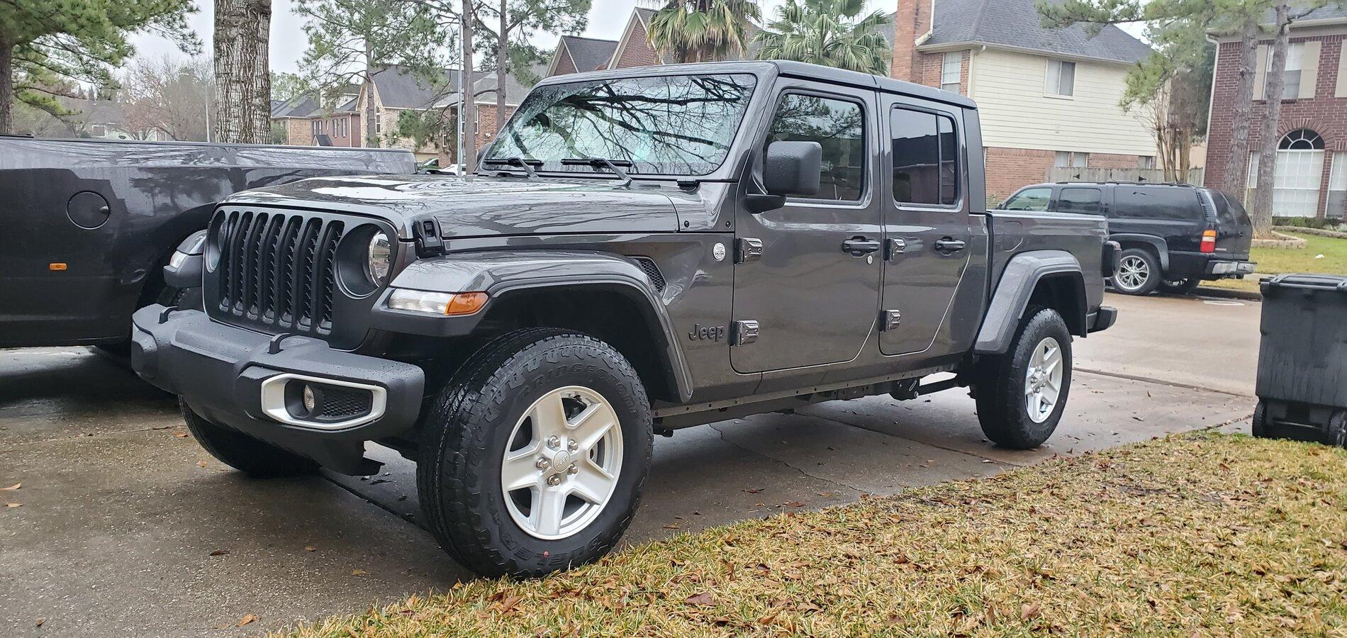 Jeep Gladiator Papas Truck 141028449_490334219033682_2797978446535452860_n