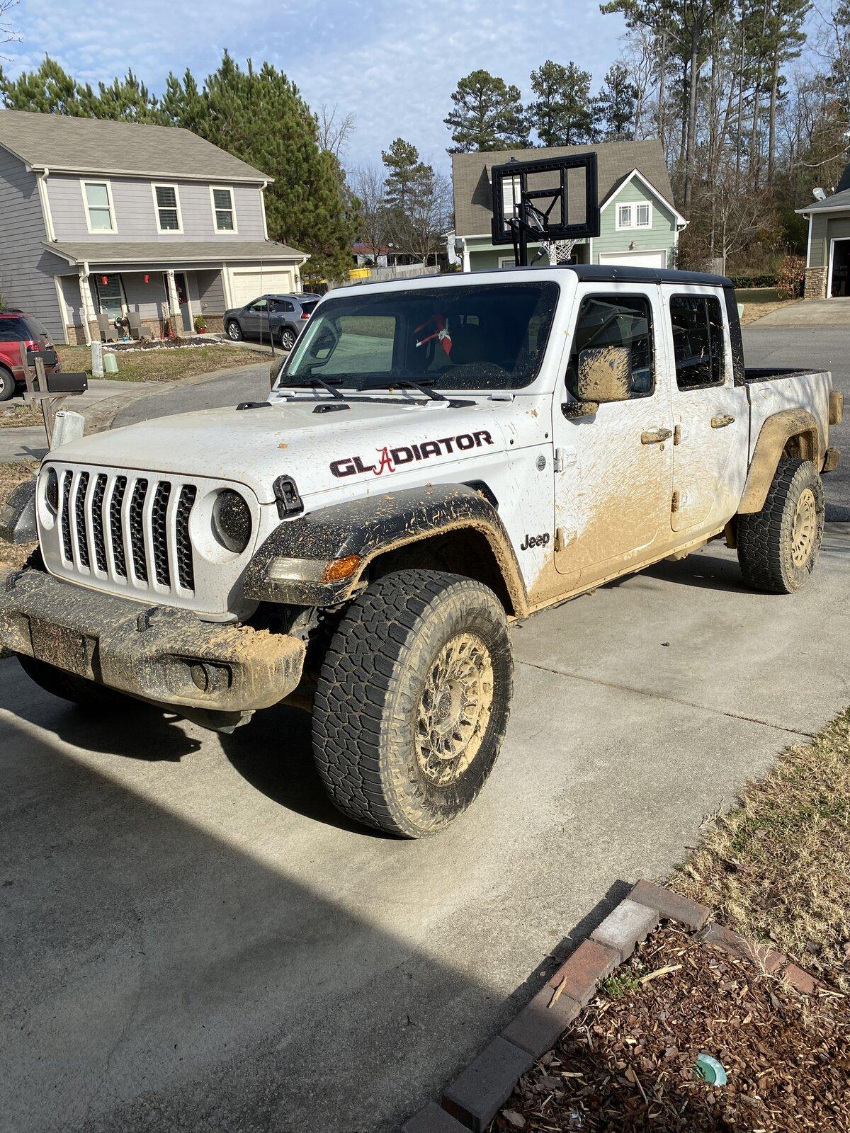 Jeep Gladiator Snazzberry Gladiator JT club 8D1668EC-8C18-4EED-9F84-9B0D50B78A81