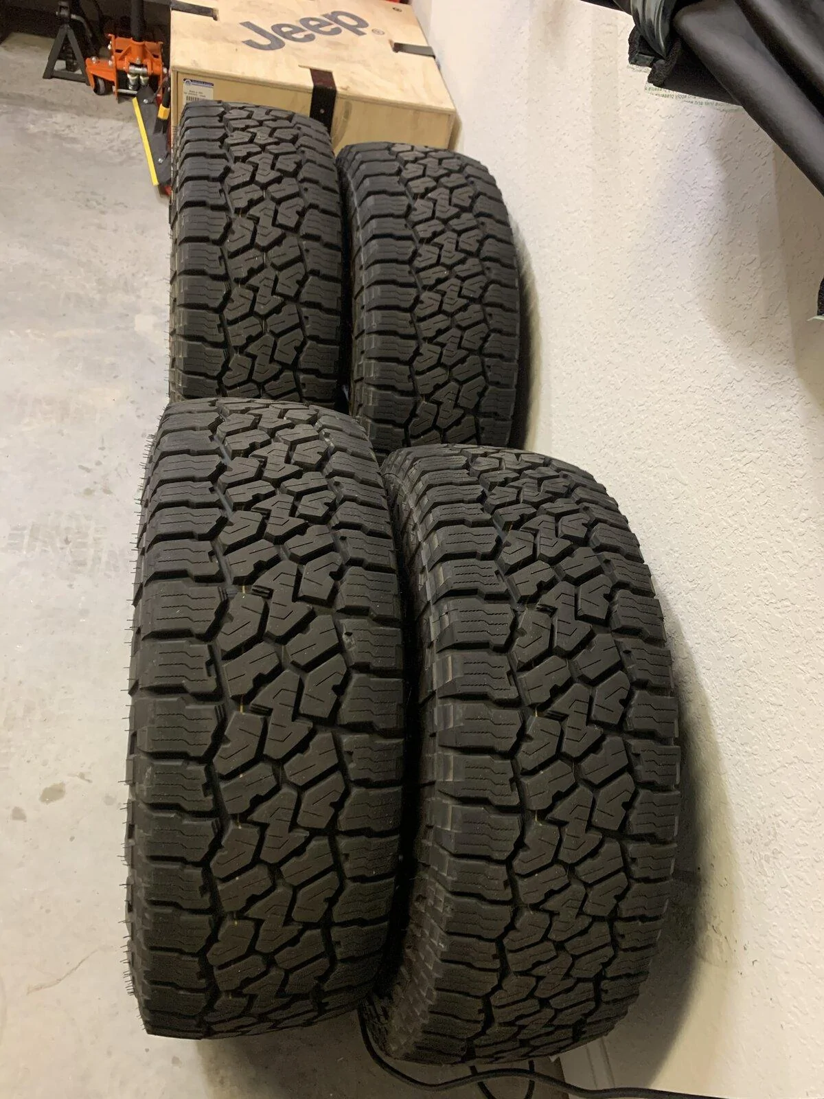 Jeep Gladiator Factory Rubicon Wheels and Tires EDD59AB5-6873-412B-9546-A6C1969D3F86