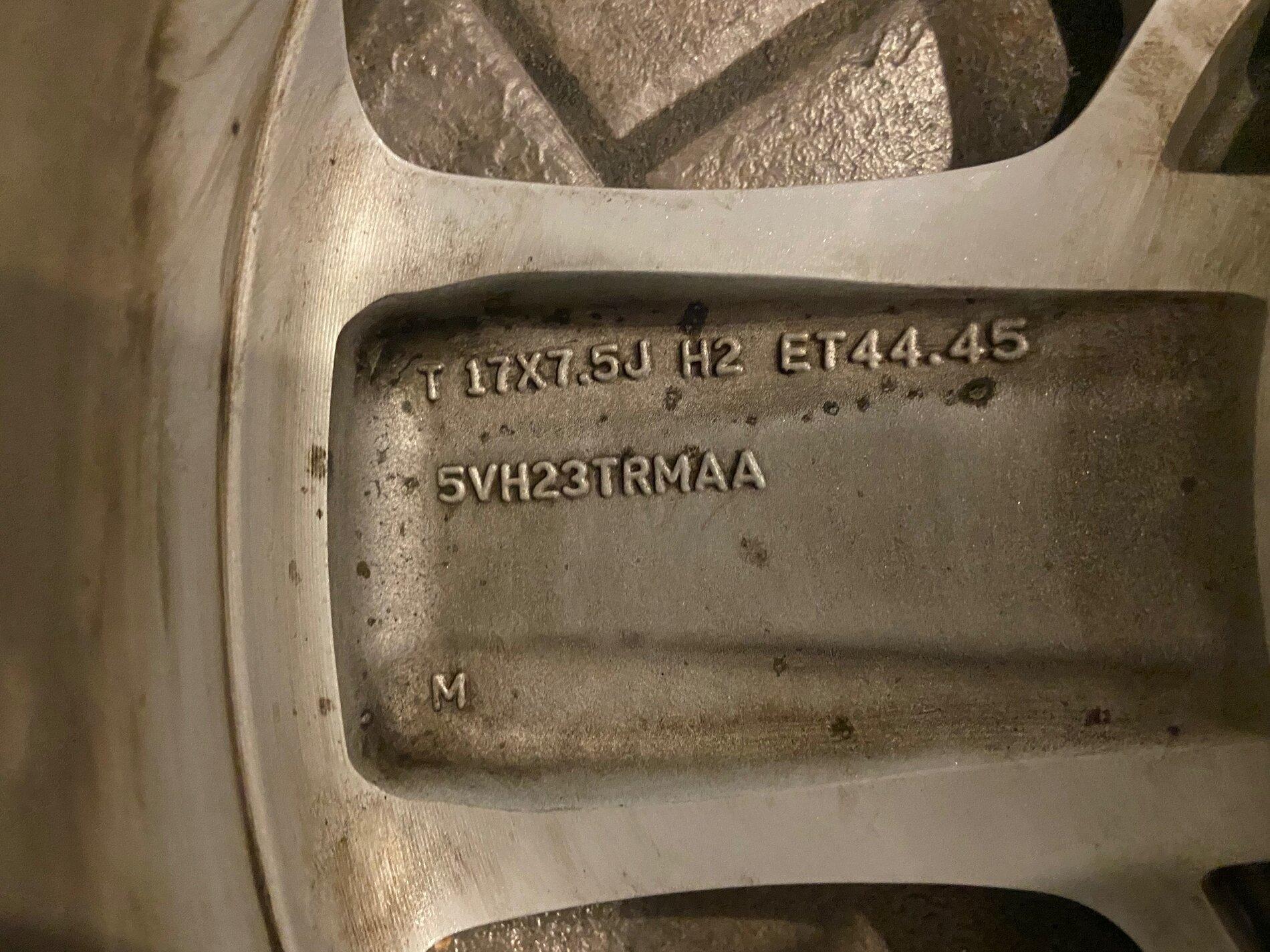 Jeep Gladiator Factory Jeep Wrangler / Gladiator Wheels (JL, JK, JT) - lowered to $150 IMG_6689