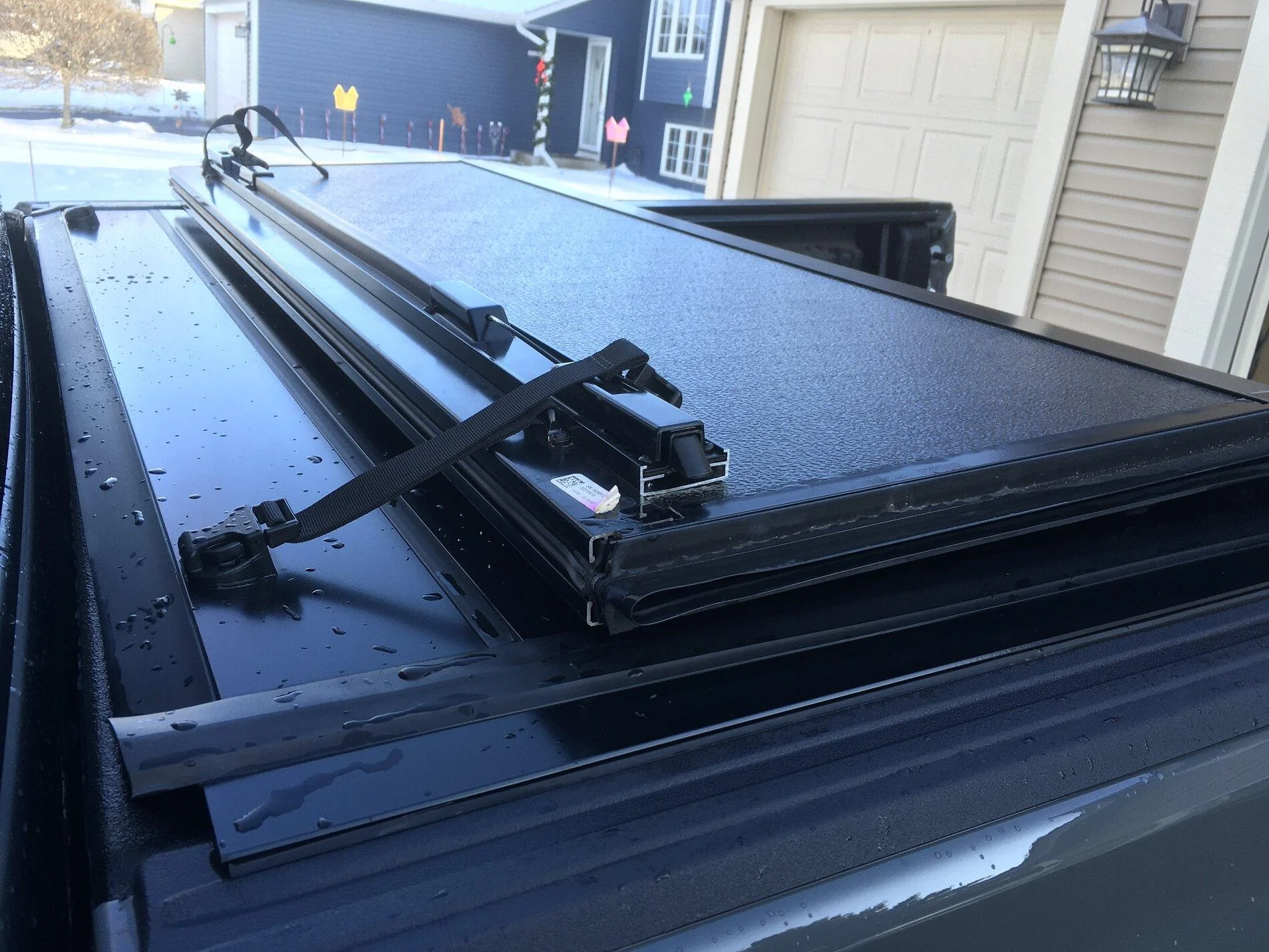 Jeep Gladiator Mopar tri-fold hard tonneau cover C5DB91B9-84A9-4E32-9911-5B2FA729E561