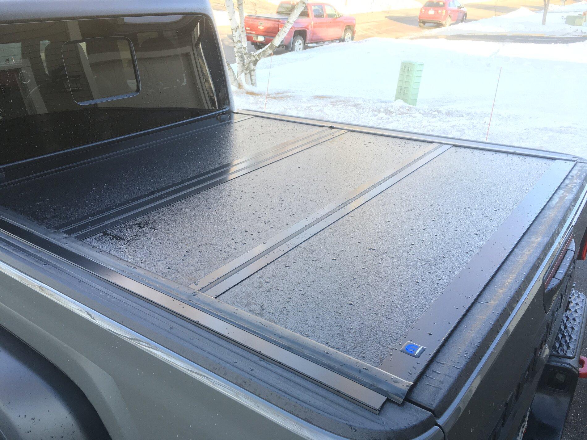Jeep Gladiator Mopar tri-fold hard tonneau cover 21B9D01A-4C74-473A-9EB8-31E3FAC124D6
