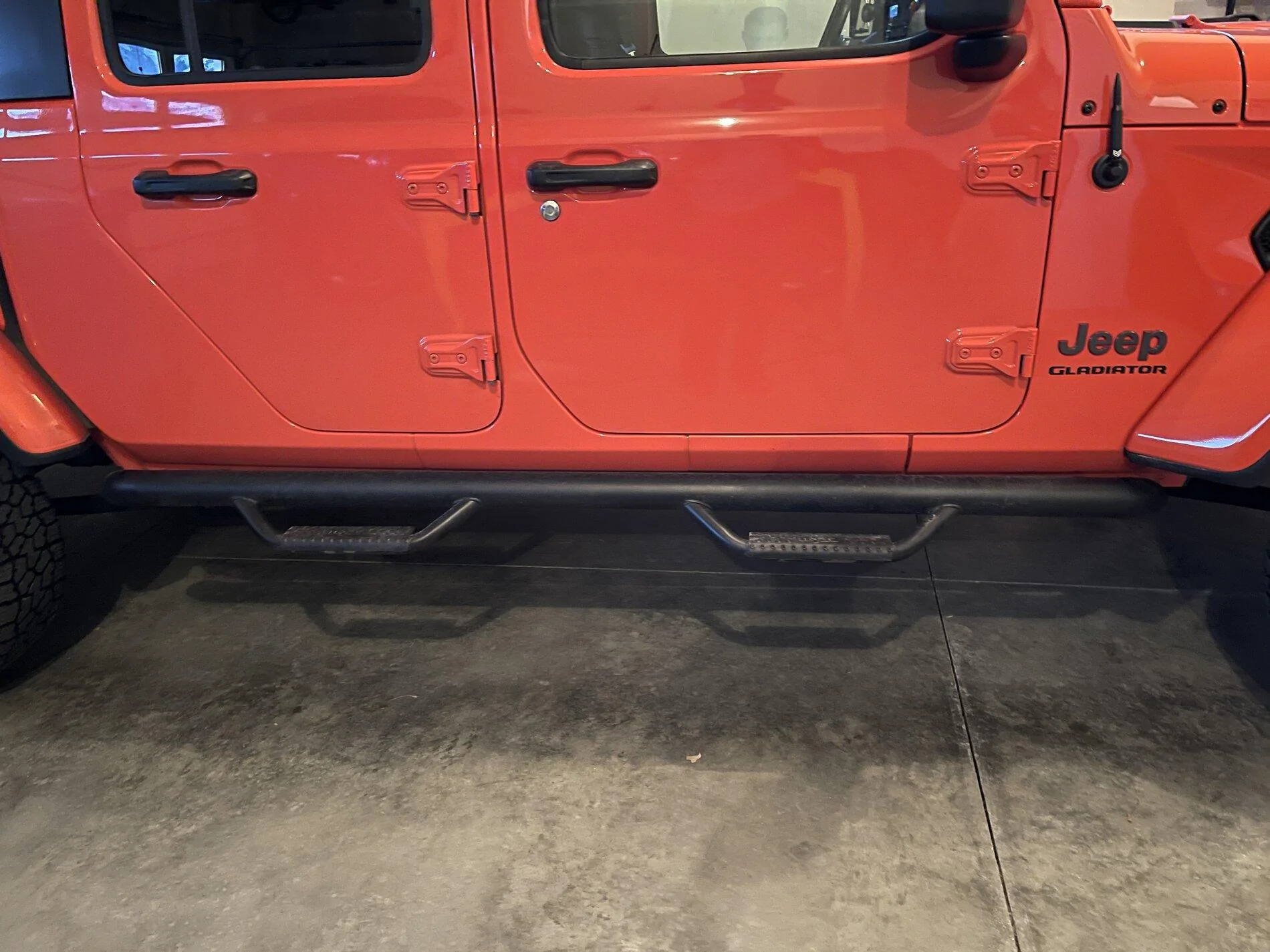 Jeep Gladiator N-Fab Rock Rails 20C4E67D-B92D-47FC-B191-326CB97286BB