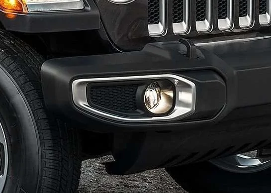 Jeep Gladiator Fog Light Bezel Swap jl-wrangler-paintable-fog-lamp-bezels-38
