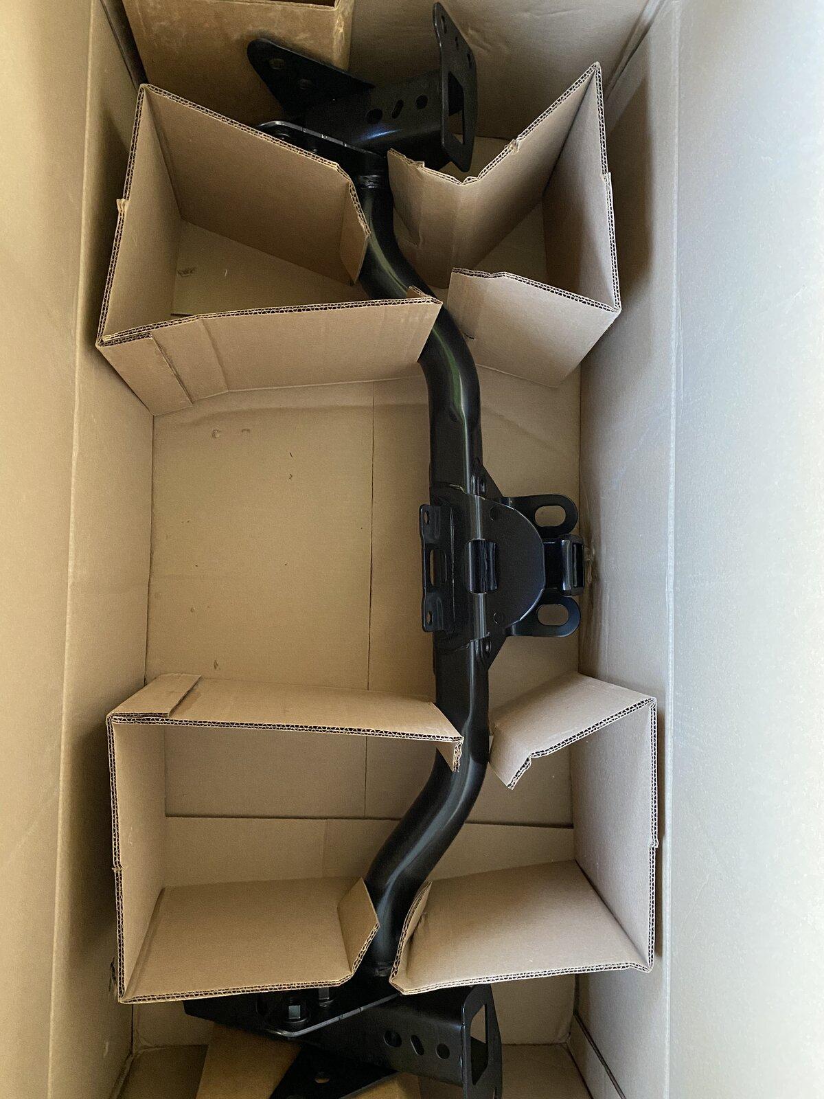 Jeep Gladiator Gladiator Hitch 3686F377-4DC6-483E-8DA3-4EB97D22CEDA