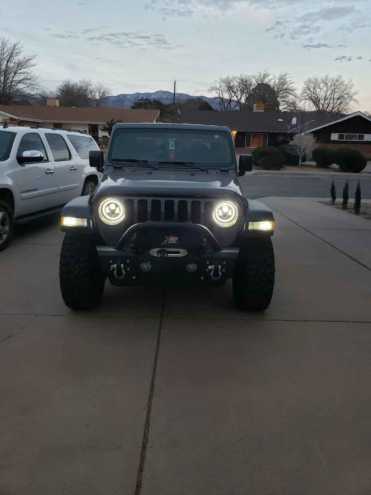 Jeep Gladiator Wiring in halos...help please. 20210202_173924