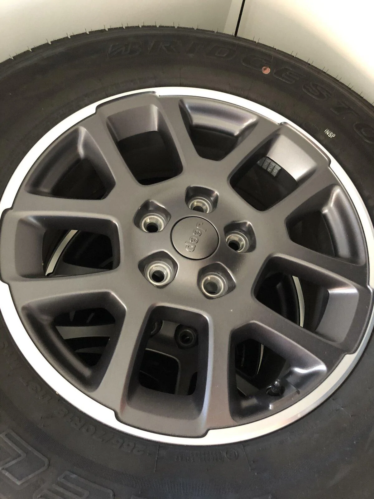 Jeep Gladiator Stock overland wheels DD9A3210-7497-47DE-A002-0136AD2DDCC5