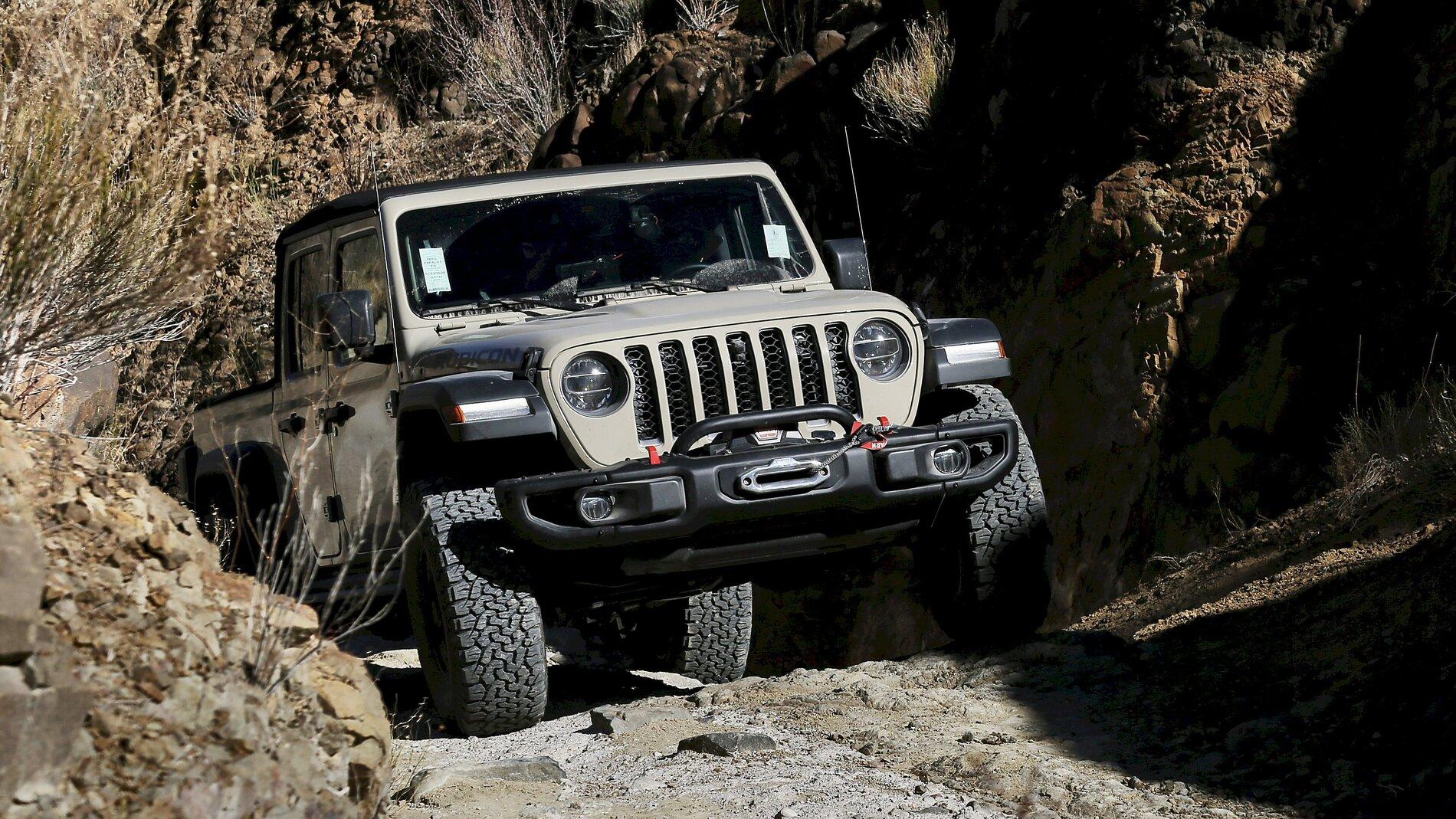 Jeep Gladiator Age Group? Big Bend Explorations, Jan 20, 5_4579, Mark's Gladiator on Black Ga