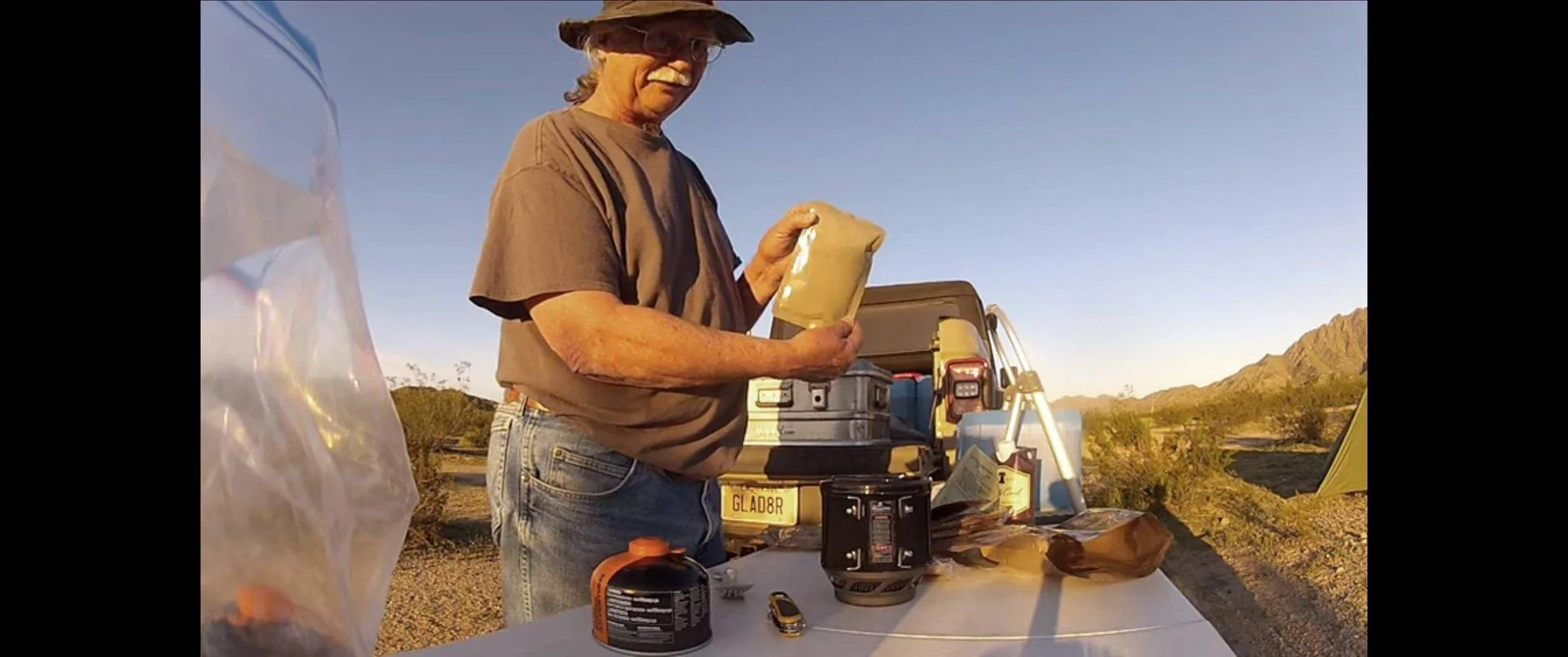 Jeep Gladiator What is this shape on the inside of the tailgate for? Image1