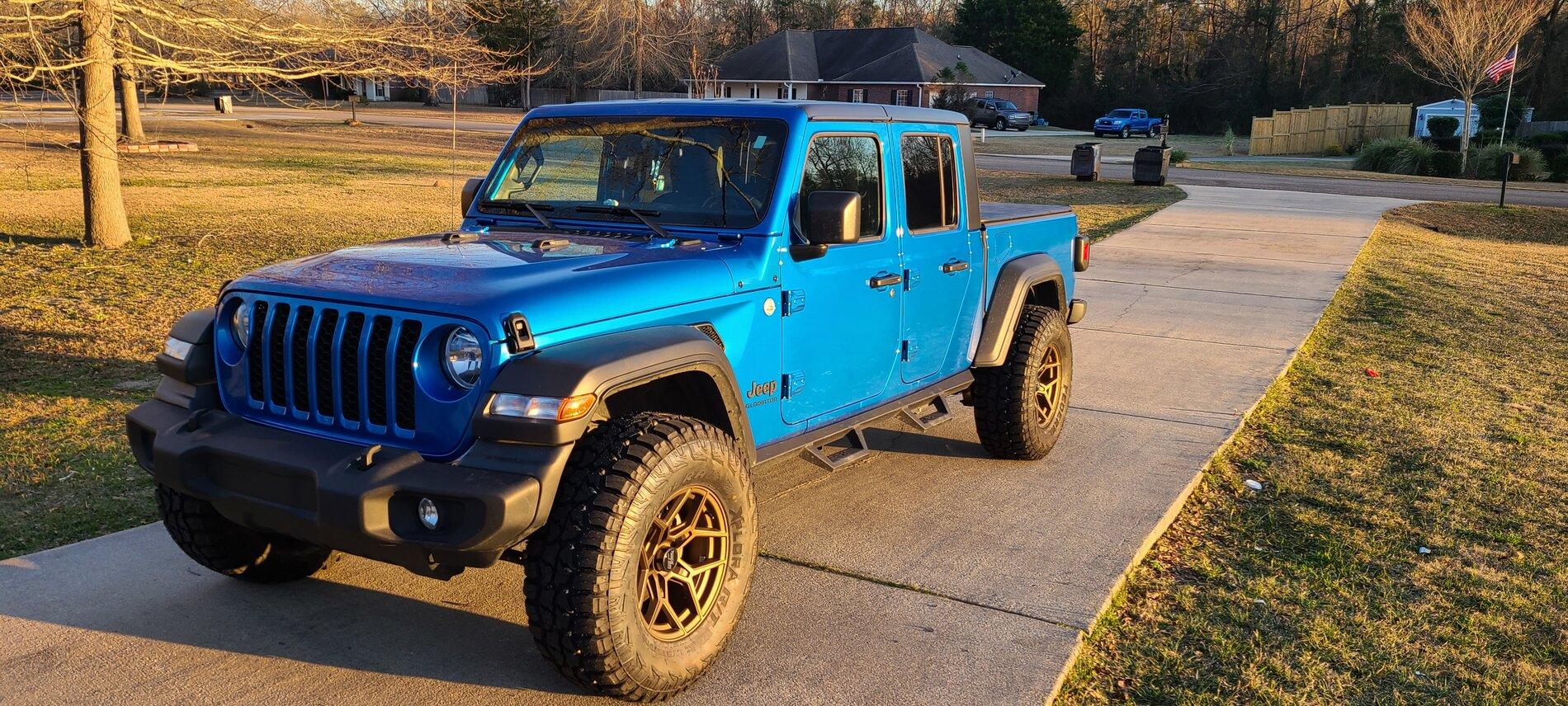 Jeep Gladiator HYDRO BLUE PEARL Gladiator JT Club 20210202_170348