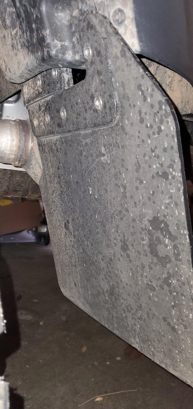 Jeep Gladiator Rokblokz phone number? Front flaps dont fit and I am not happy 20210203_132358
