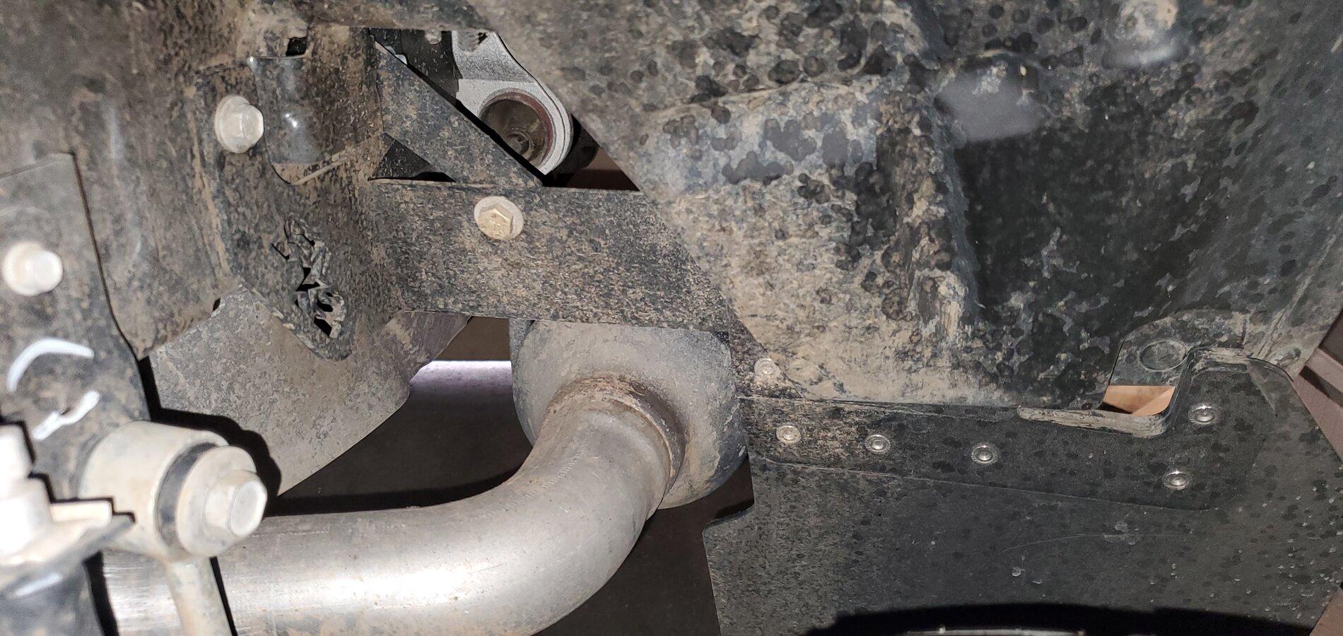 Jeep Gladiator Rokblokz phone number? Front flaps dont fit and I am not happy 20210203_132446