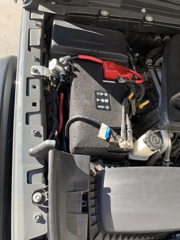 Jeep Gladiator Winch power cable routing? 2VdJv