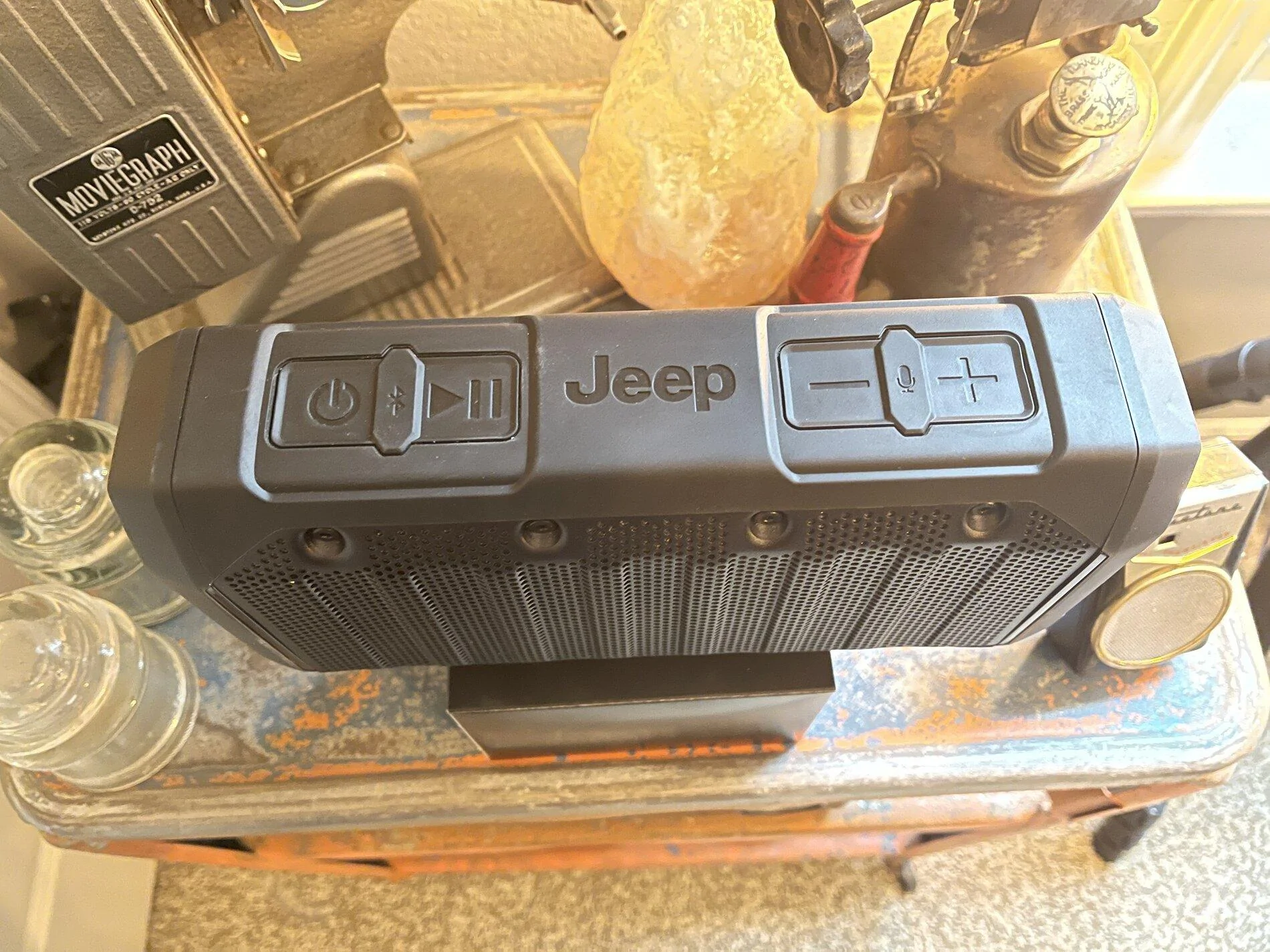 Jeep Gladiator Jeep Bluetooth Speaker 74C2A458-6F79-4B0C-A099-280A9FA9BD19