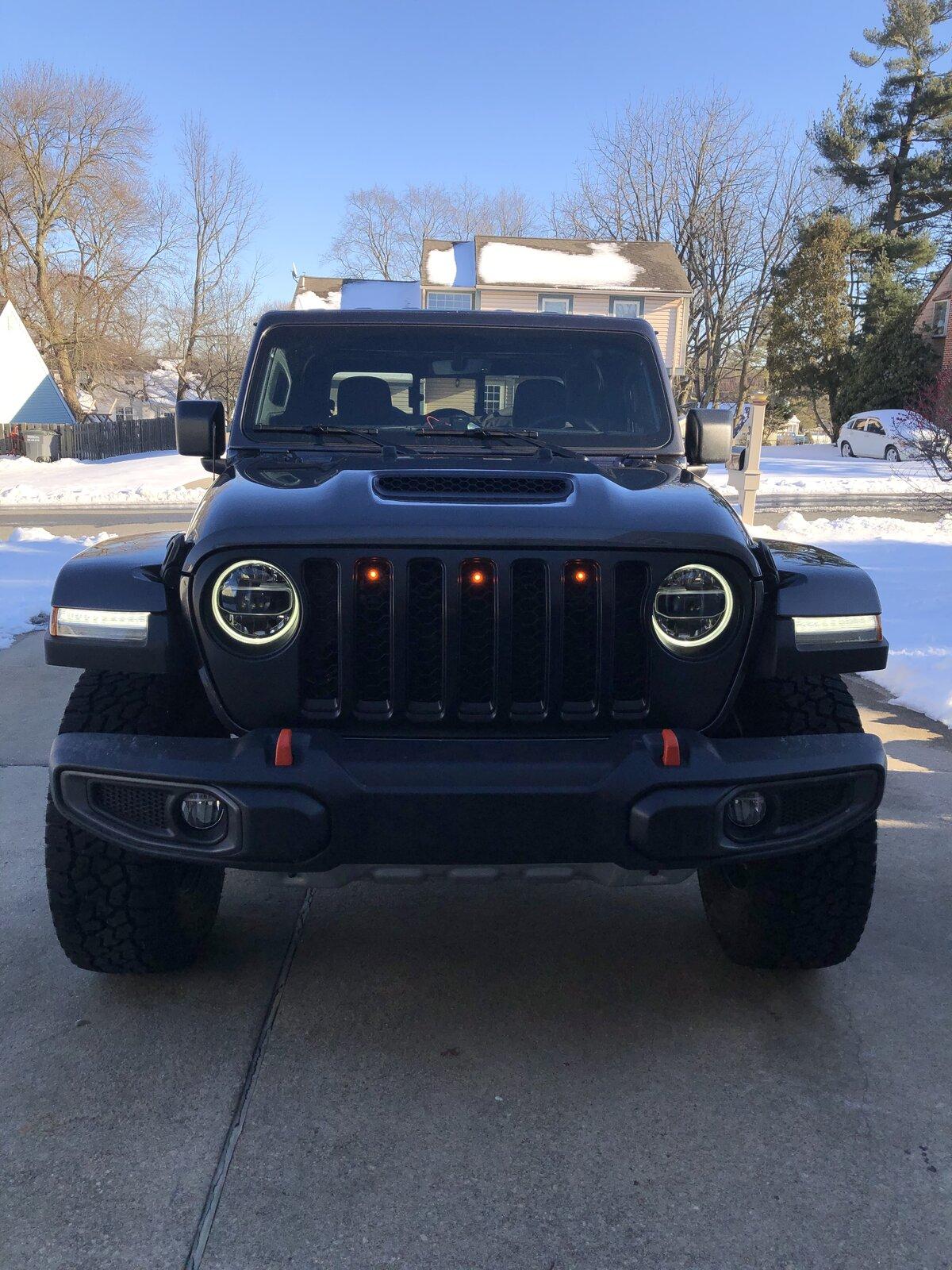 Jeep Gladiator Anyone install Quadratec pre-runner lighting? 44FEC645-EE67-440C-931F-B628CD394FB1