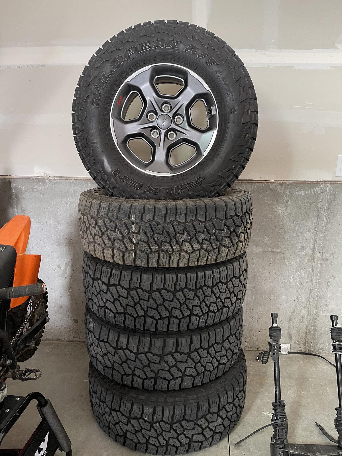 Jeep Gladiator Rubi take offs, wheels and tires CBB1A592-805B-47C6-BB4D-34D24B382449