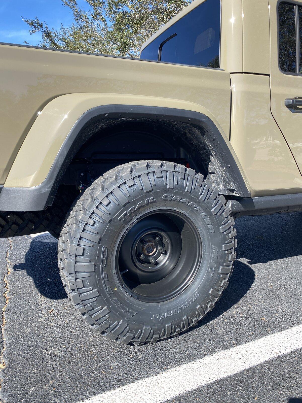 Jeep Gladiator Metalcloak 3.5, 1 3/8 rear coil spacers, Steelies, and Nitto TG 37s finally installed! IMG_0458.JPG