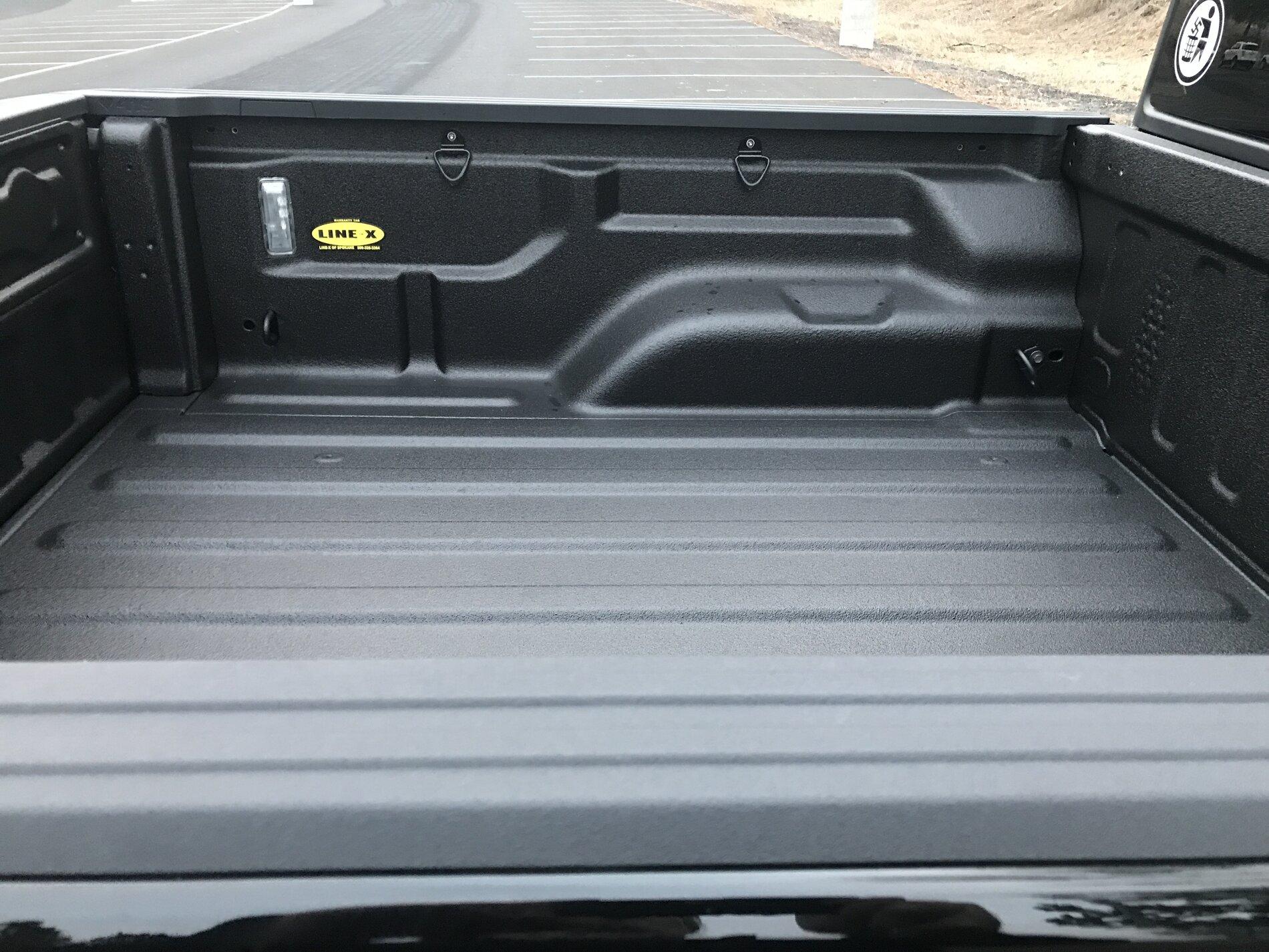 Jeep Gladiator Aftermarket Bed Liners BF227000-0334-4BD1-9E6C-F52B83A23FA3