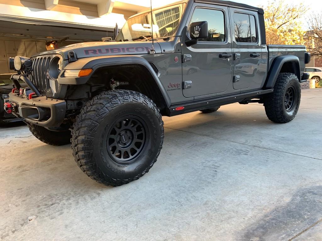 Jeep Gladiator Sting-Gray manual JTR build - Clayton 3.5", Falcon Adjustable shocks, Warn Winch, Rock Slide Engineering steps, etc... 7I5cIE