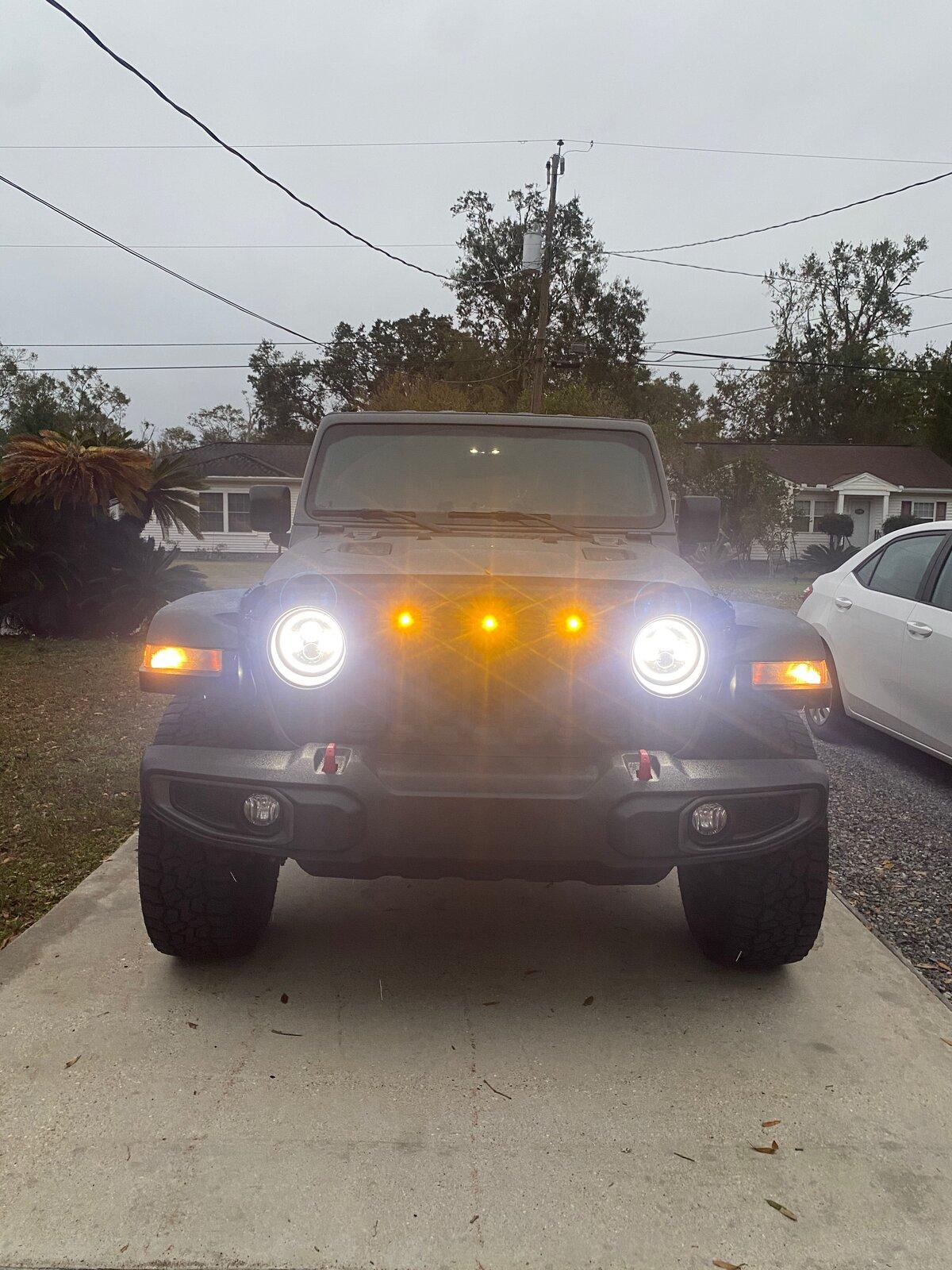 Jeep Gladiator pre-runner lighting IMG_0997