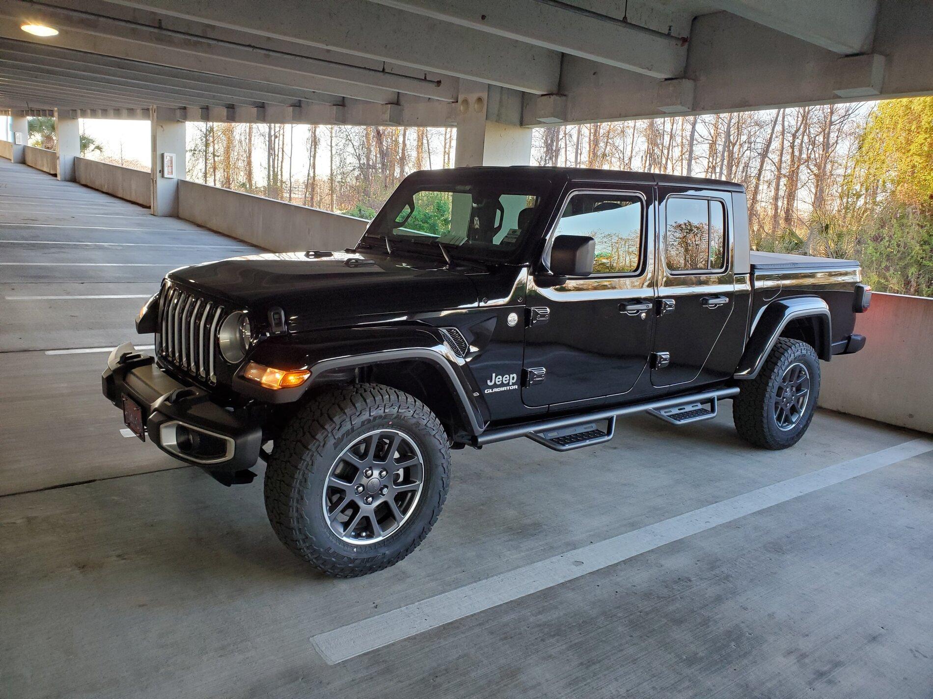 Jeep Gladiator I figured out what's wrong with JT Overland... 20210202_171211