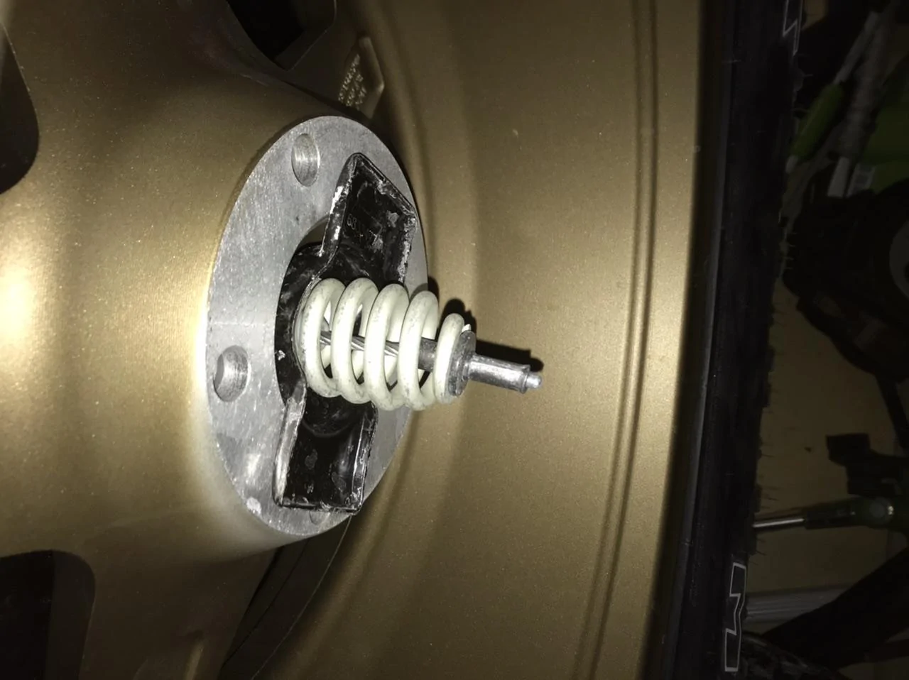 Jeep Gladiator Rewinding spare tire winch - how much tightened? BAADB6FA-2C5B-45C1-B051-8739ADE844C0