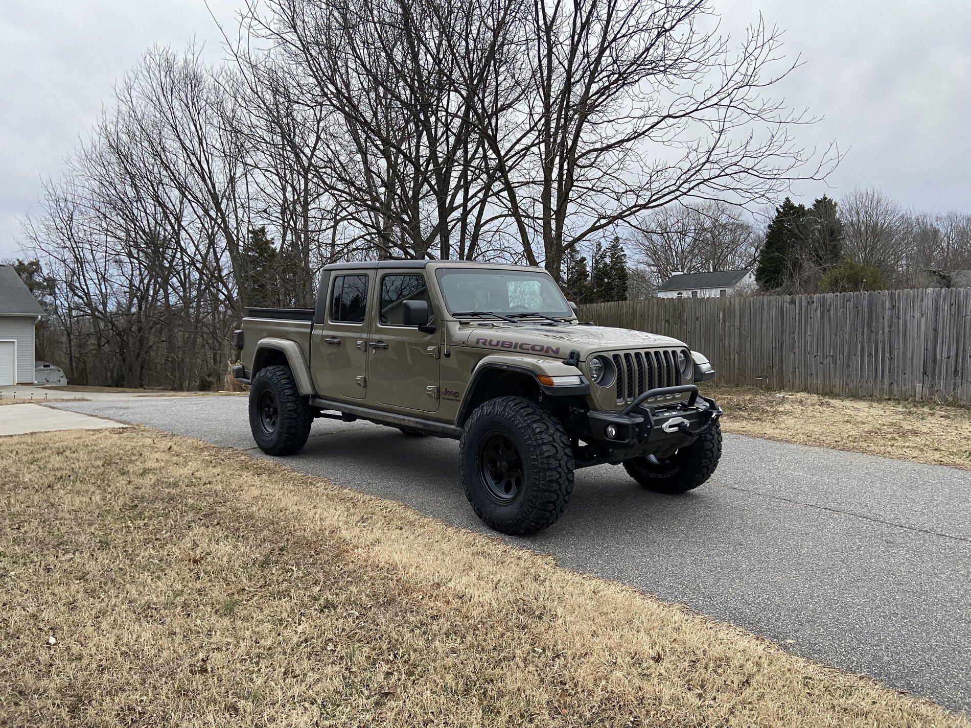 Jeep Gladiator Lets see all those Gladiators with lifts and bigger tires! 3DA7D573-E88C-44D9-9BDE-4155330B6711