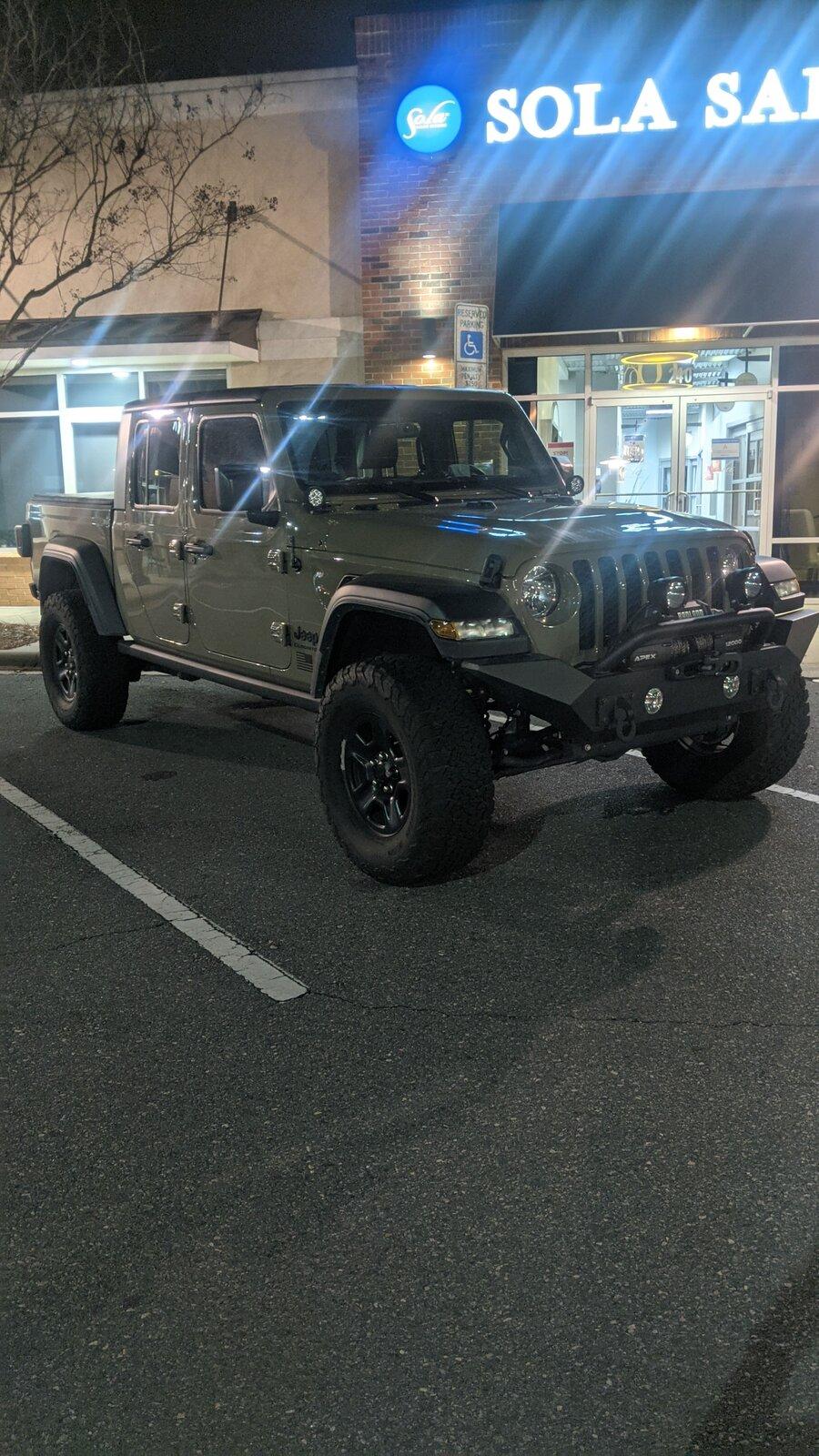 Jeep Gladiator Why was Gator and Gobi dropped? PXL_20210206_035319789.NIGHT