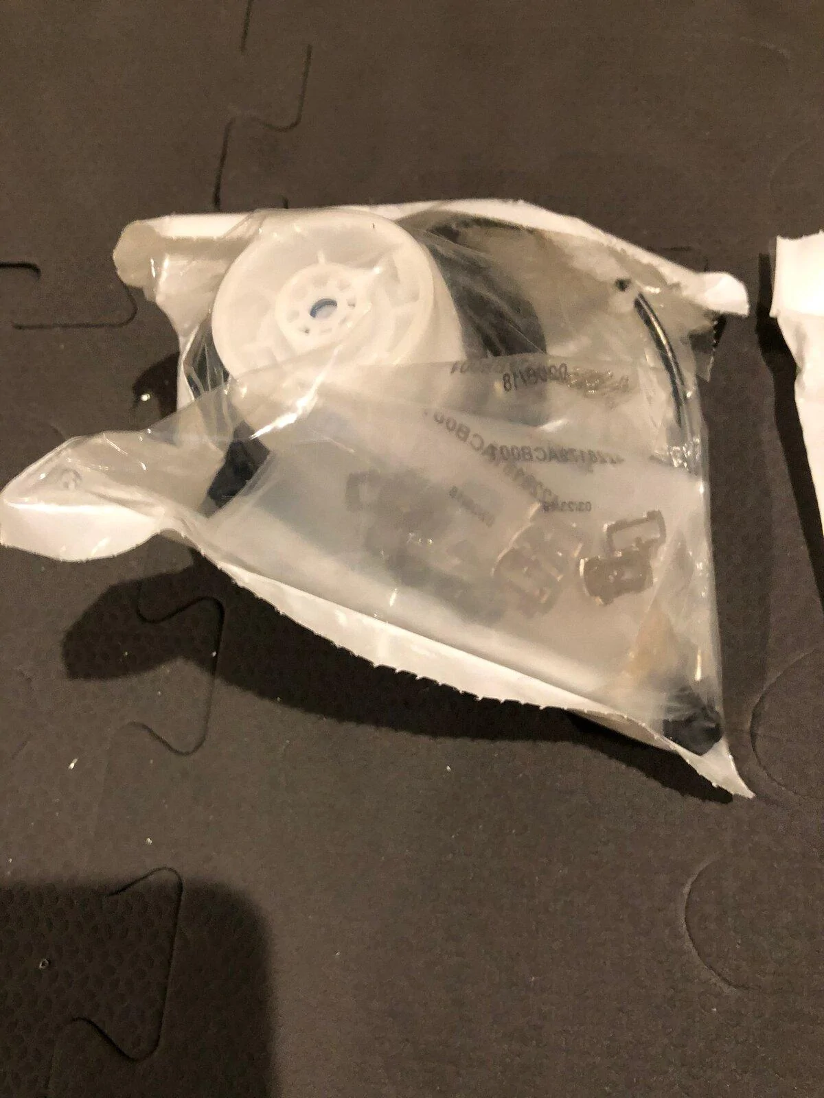 Jeep Gladiator FS; New Mopar locking gas cap, able to be keyed to your factory key IMG_0292