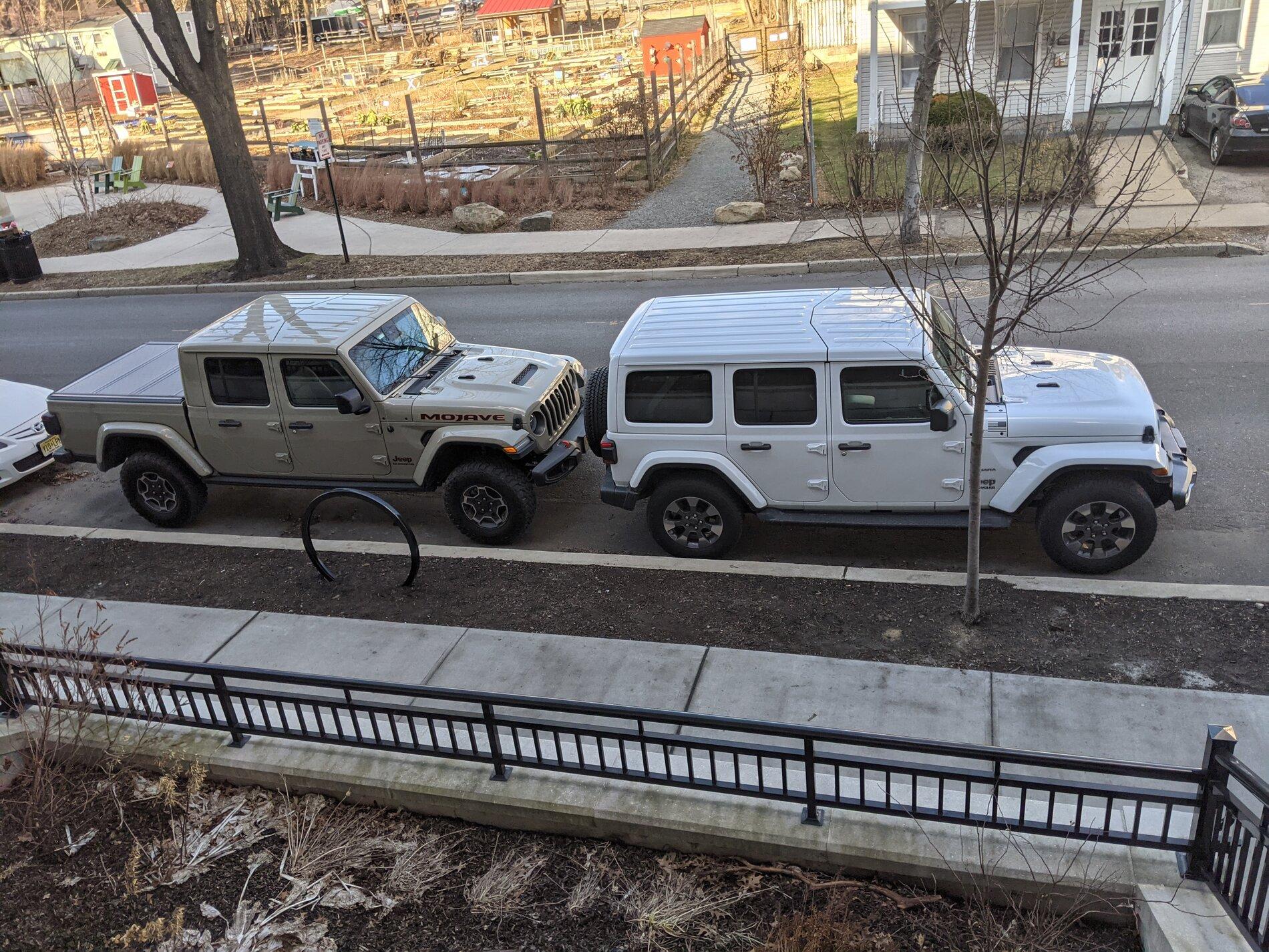 Jeep Gladiator Jeeps Parking Next To Jeeps PXL_20210123_182954876.MP