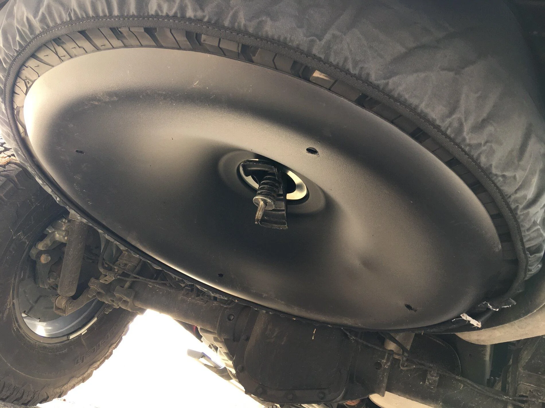 Jeep Gladiator Can the spare tire housing accept an 18" wheel? B43E9DF7-6902-4CD6-AF34-7A6A7F10B063
