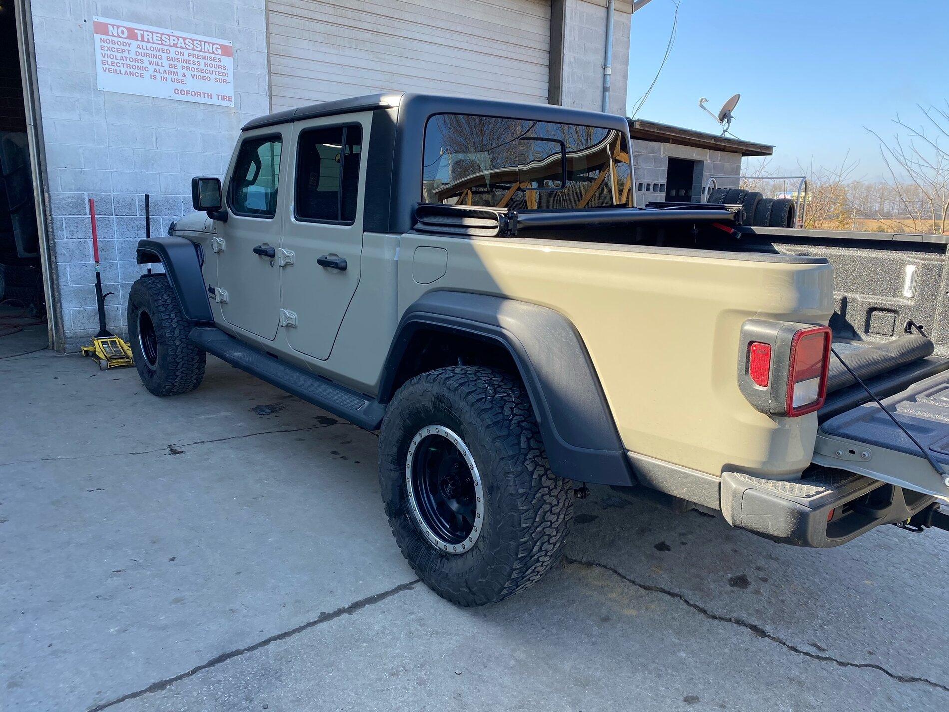 Jeep Gladiator Got some new wheels. What do yall think? image3