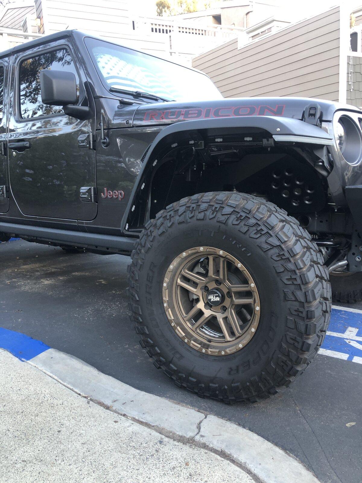 Jeep Gladiator Cooper STT Pro 37 x 12.5 r 17 (needs patch) Free screw! $200 IMG_9812.JPG