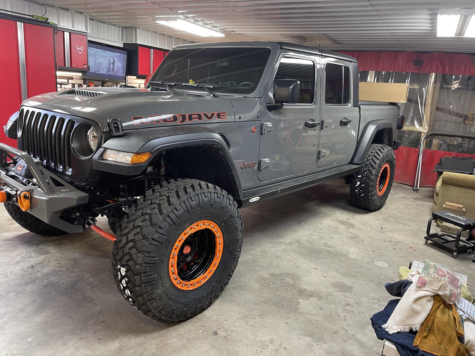 Jeep Gladiator Hypertension Sting Gray Mojave Build C6F6F21D-05C7-4BE4-B4BF-9E9017AE27EA