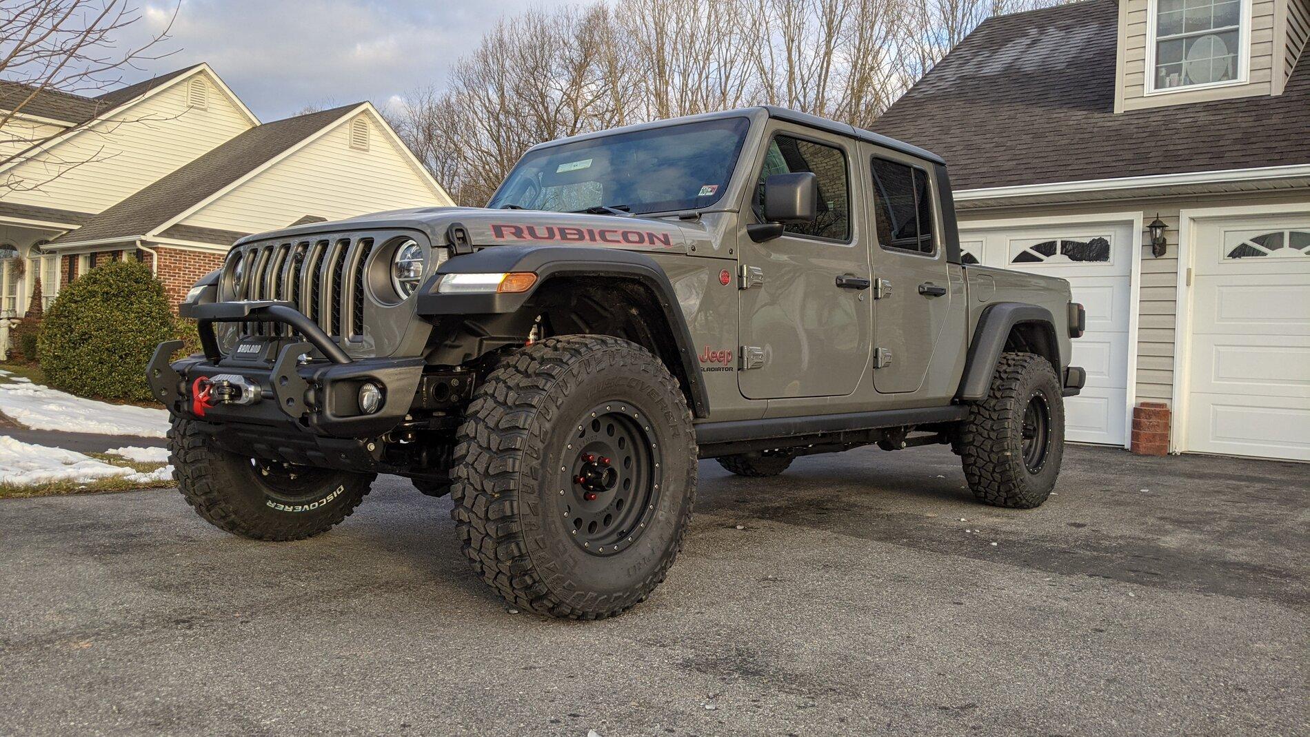 Jeep Gladiator Lets see the spacer lifts PXL_20210209_130823377