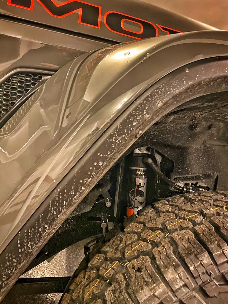 Jeep Gladiator ***Official Mojave Thread*** Lets talk Mojaves 9CB3CC8E-5C8D-473F-868C-E4F7E68A961A_1_105_c