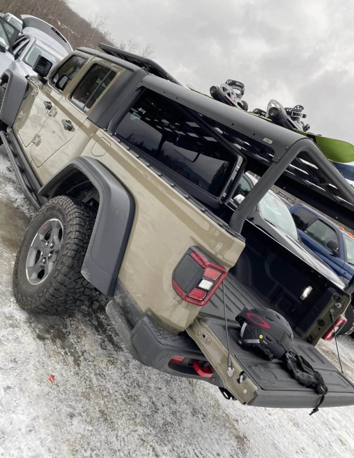Jeep Gladiator Where is Maximus-3 and its racking?? Helllooooo, McMaximus D718501B-B552-4F6E-8446-0CEB87496D5F