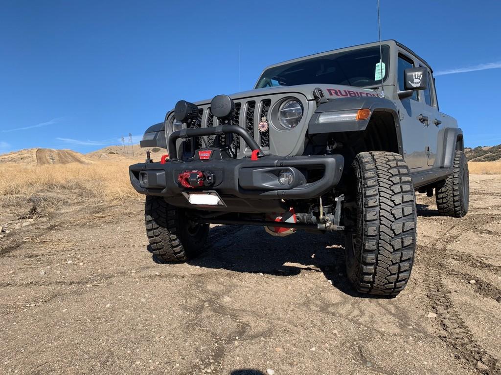 Jeep Gladiator Clayton Off Road JT Suspension Systems BLRiZ