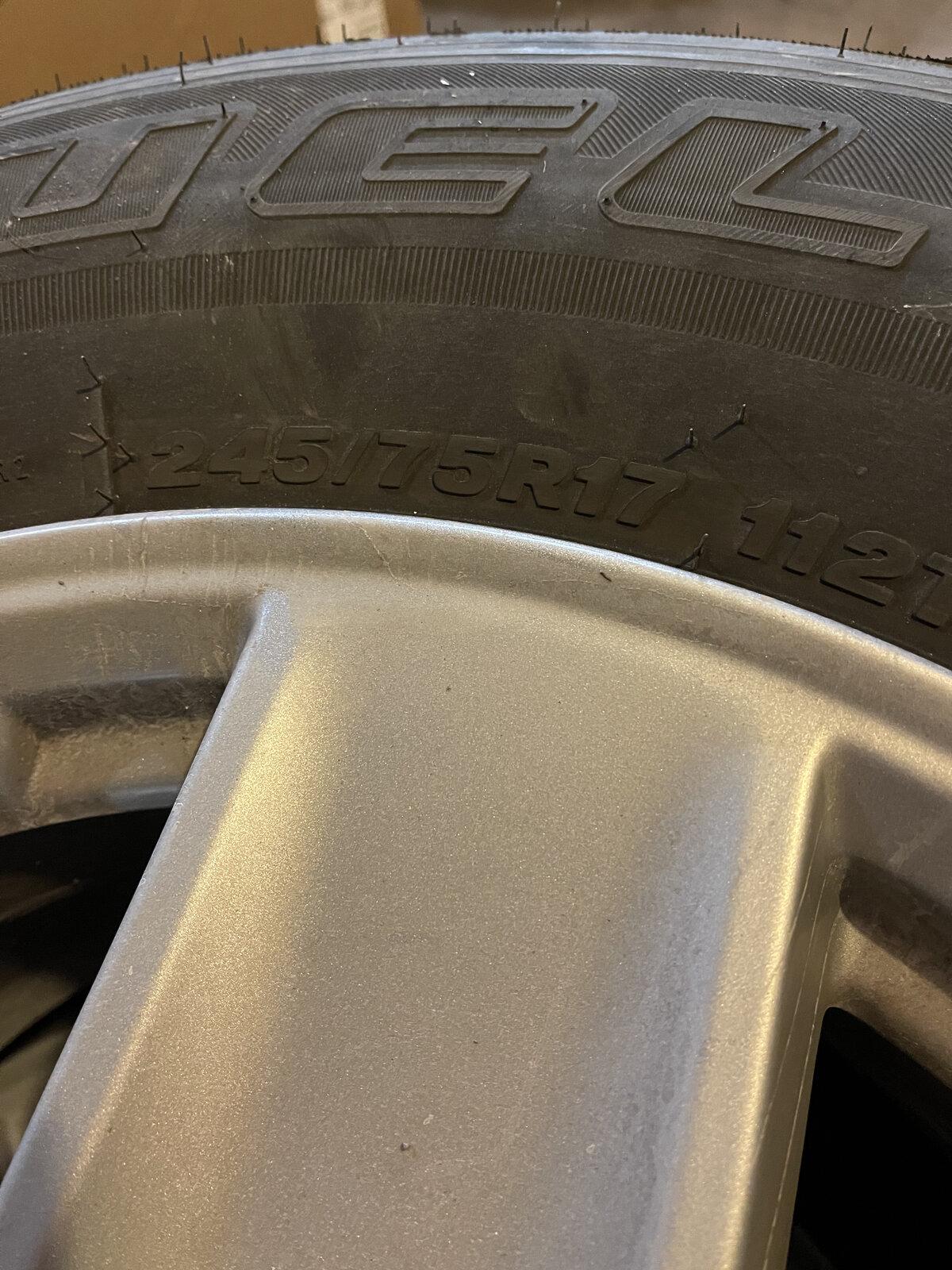 Jeep Gladiator Sport Bridgestone Duellers IMG_2646