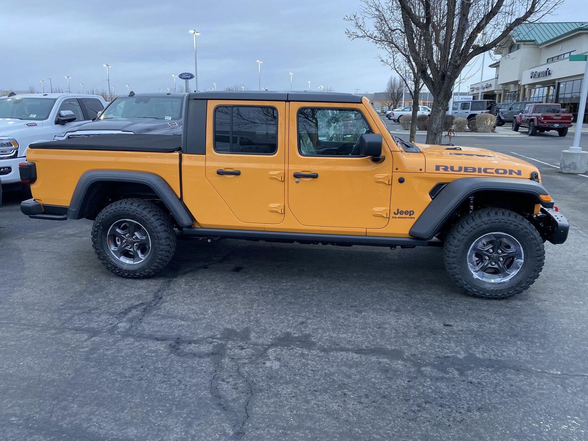 Jeep Gladiator Hated my Jeep color in person. Which do I pick now? 74CE83CE-D9D8-4361-99FD-3A75E3C997E6