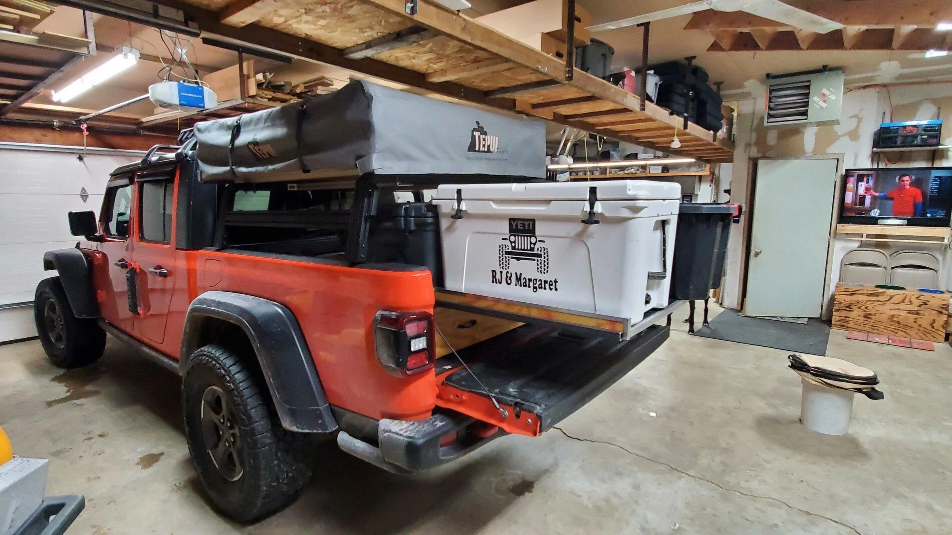 Jeep Gladiator Stock Rubicon on 35's hitch height 20210209_184632