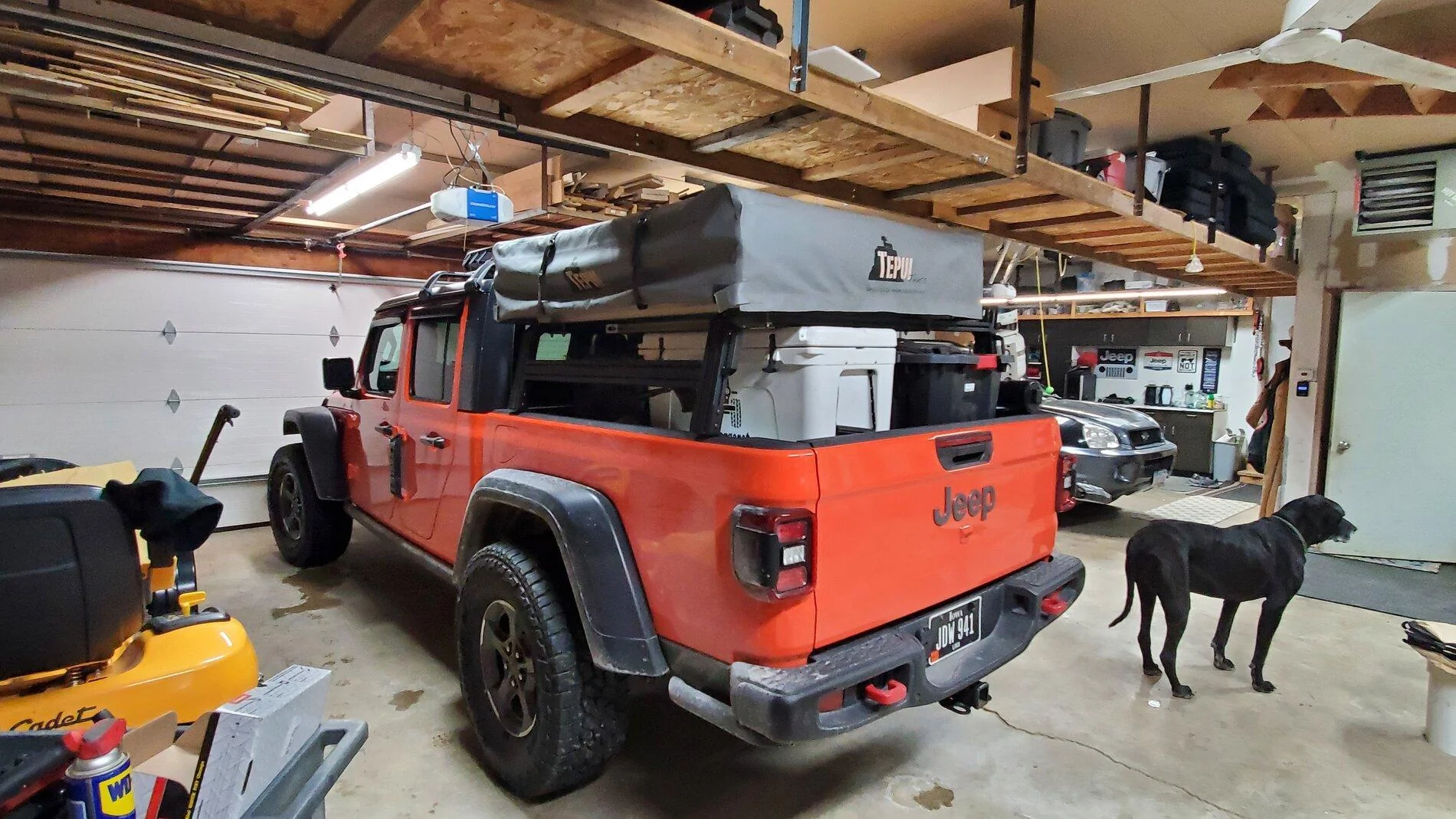Jeep Gladiator Stock Rubicon on 35's hitch height 20210209_184554