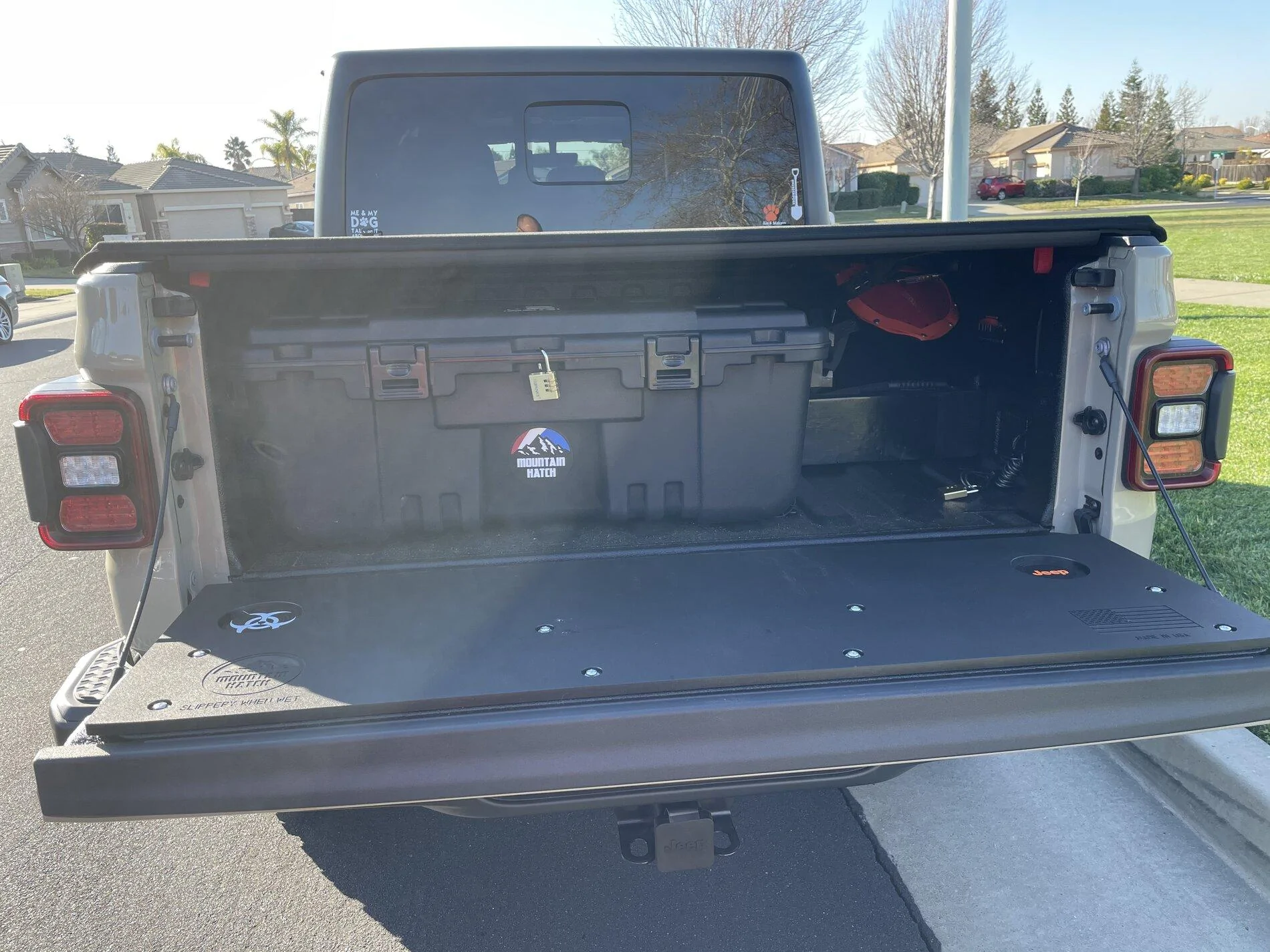 Jeep Gladiator Inexpensive Truck Bed Storage/Organization with DeWalt Tool Boxes C4C92CBE-66B1-48F0-9E82-BB593FB99A5F
