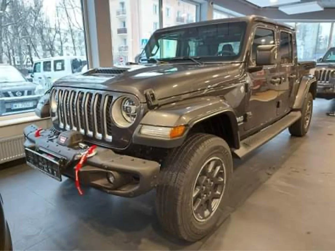 Jeep Gladiator Diesel Hood vs Mojave Hood Overlan