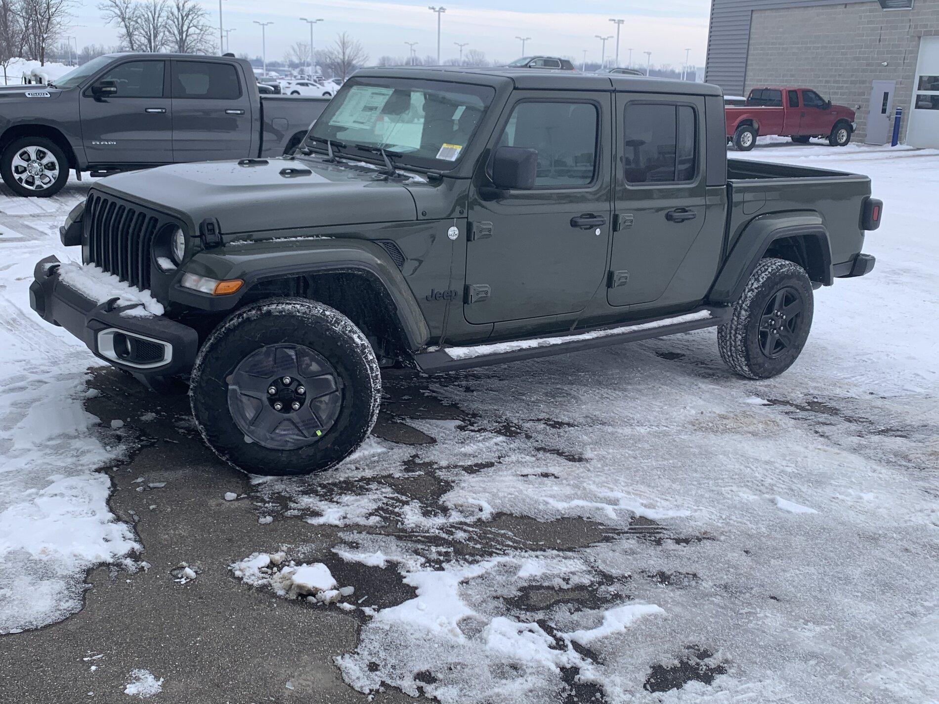 Jeep Gladiator First Look at Sarge Green 2021 Gladiator From Jeep.com 1DF1A839-8F8F-402A-9577-6C96FDF2F030