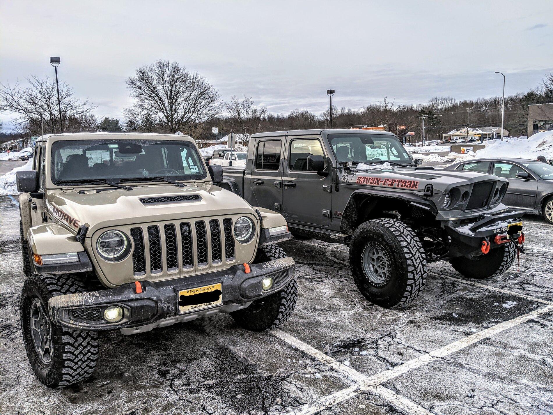 Jeep Gladiator Kaiser 715 PXL_20210213_132824492.NIGHT~2