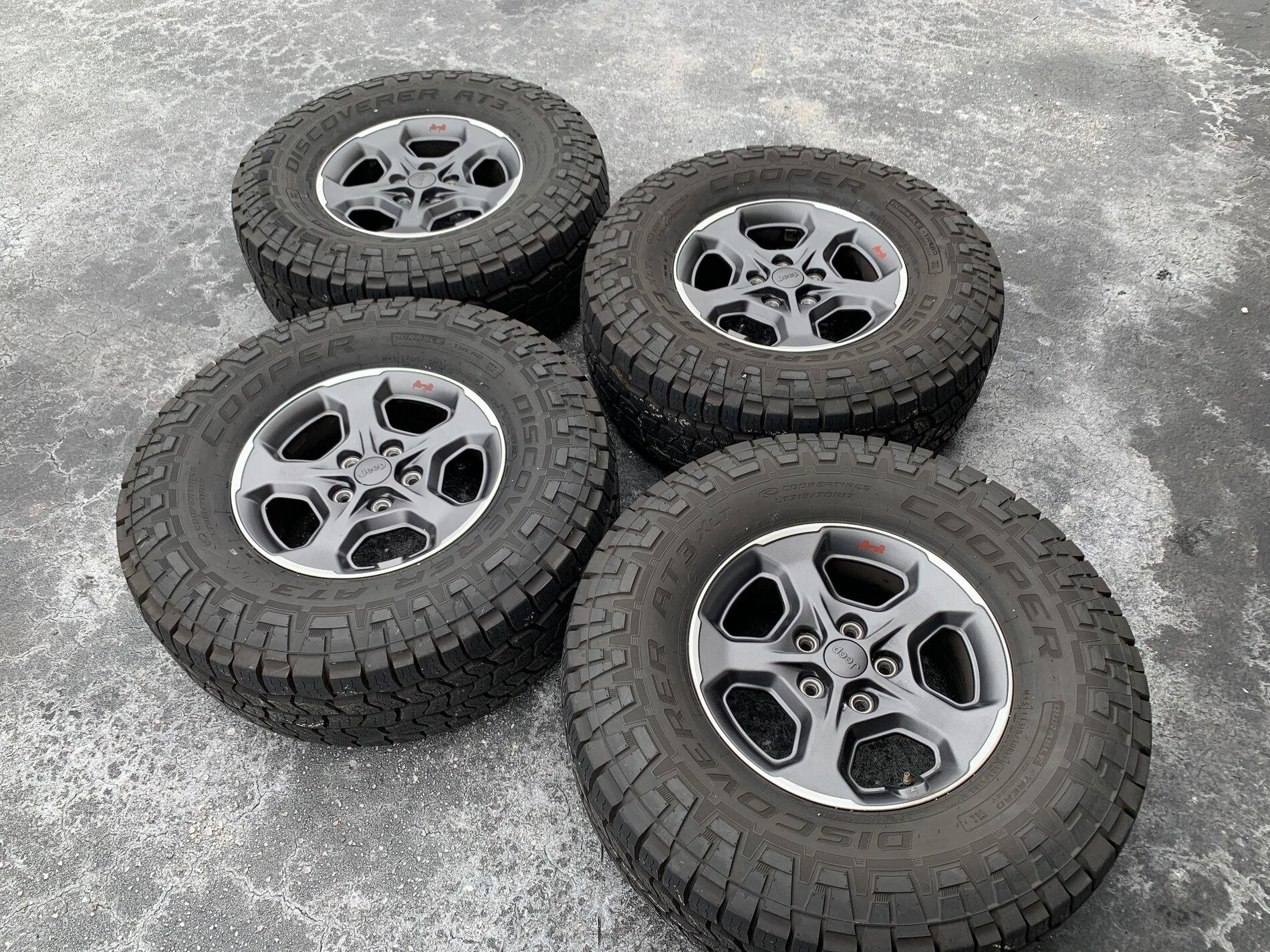 Jeep Gladiator Cooper Discoverer AT3 XLT 315/70R17 on Rubicon wheels E4A51BFE-88C5-42B5-8A83-14F44C54334B