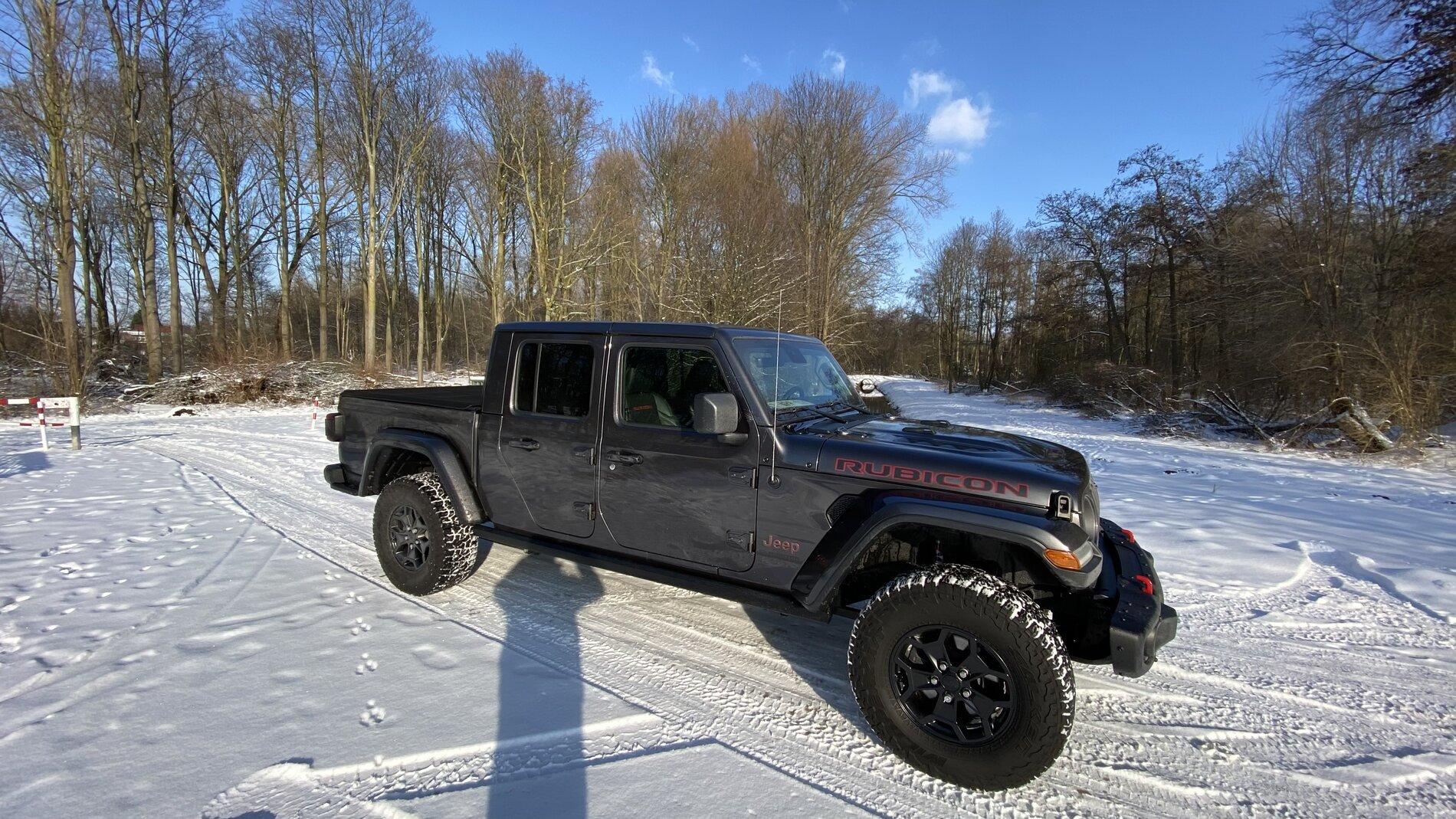 Jeep Gladiator Introduction of myself 2C8967A1-E43A-41E6-AE42-5F61CB3ED8FE